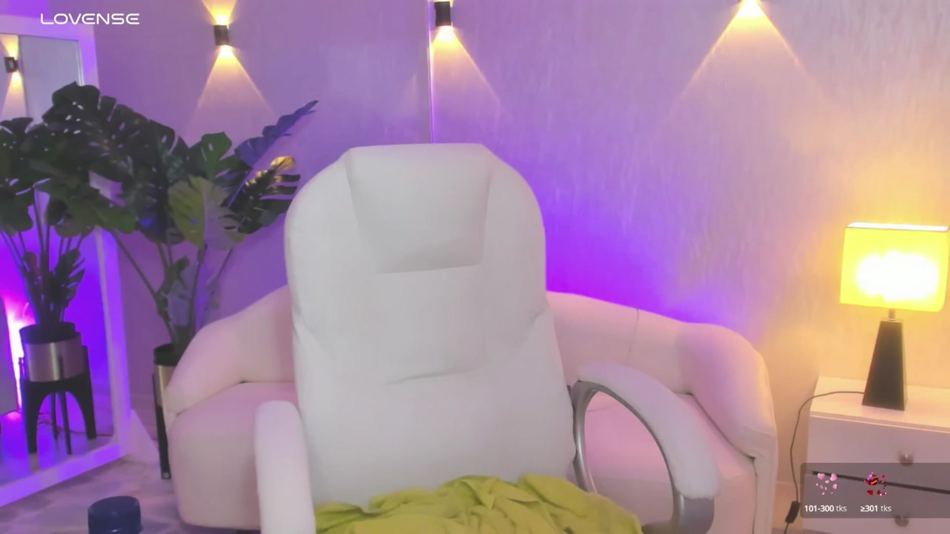 Gallery image thumbnail from Miagomez1's myfreecams stream on, 07/17/2025, 14:30 image 19 of 20