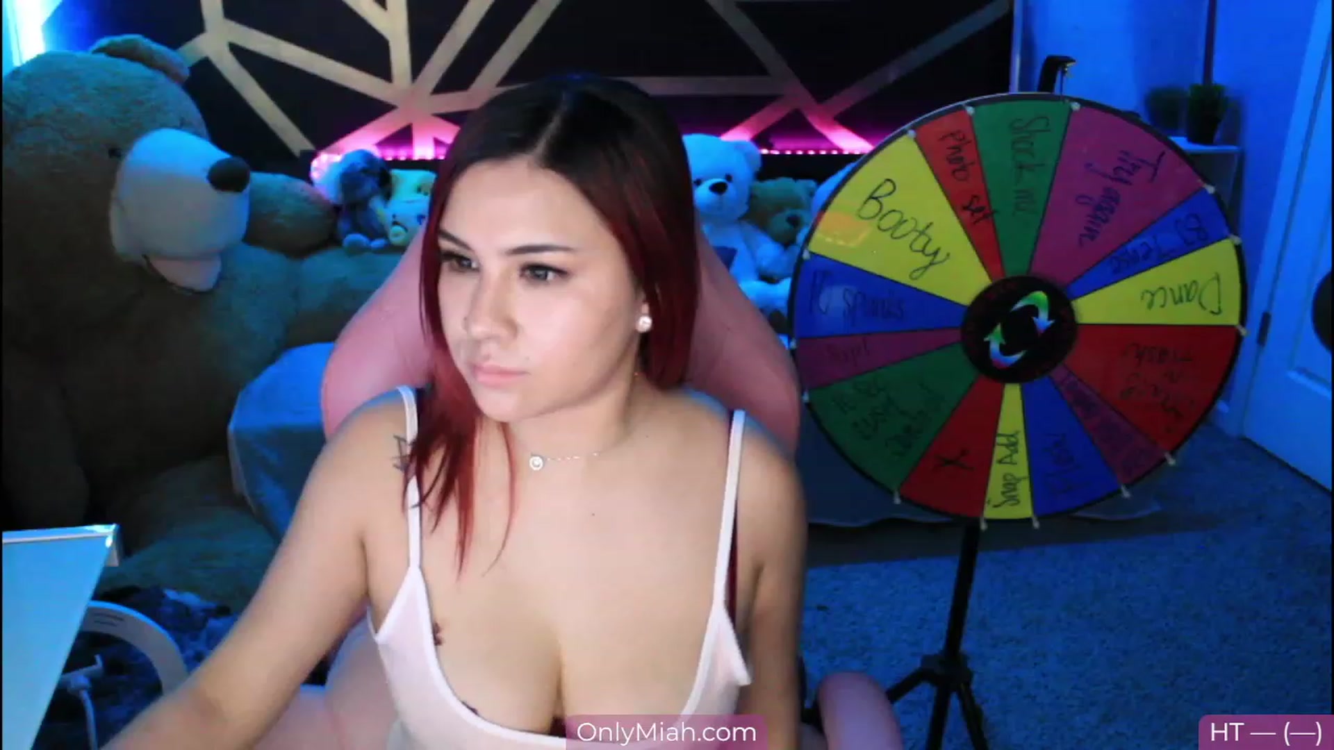 Gallery image thumbnail from MiahCalix's myfreecams stream on, 12/10/2022, 09:33 image 8 of 20