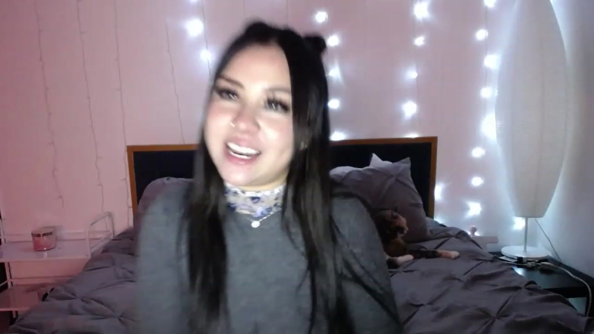 Gallery image thumbnail from MiahCalix's myfreecams stream on, 05/05/2023, 24:02 image 11 of 20