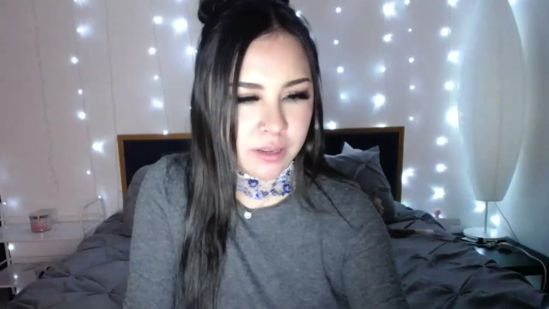 Gallery image thumbnail from MiahCalix's myfreecams stream on, 05/05/2023, 24:02 image 13 of 20