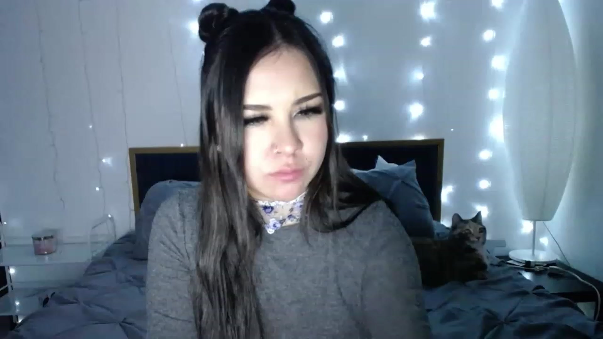 Gallery image thumbnail from MiahCalix's myfreecams stream on, 05/05/2023, 24:02 image 16 of 20