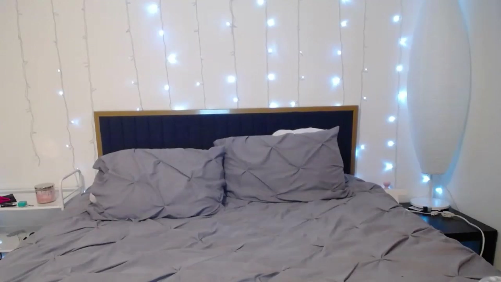 Gallery image thumbnail from MiahCalix's myfreecams stream on, 05/06/2023, 24:01 image 19 of 20
