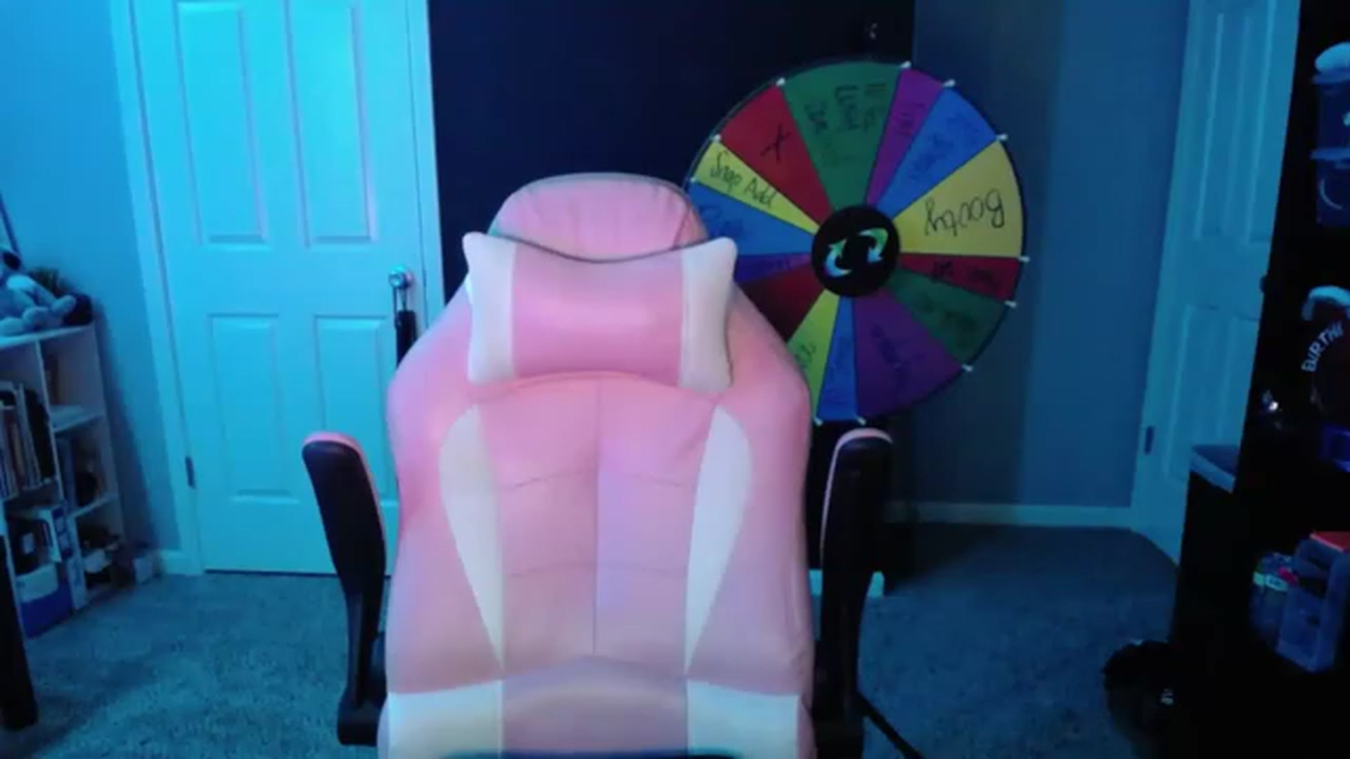 Gallery image thumbnail from MiahCalix's myfreecams stream on, 05/21/2023, 24:01 image 5 of 20