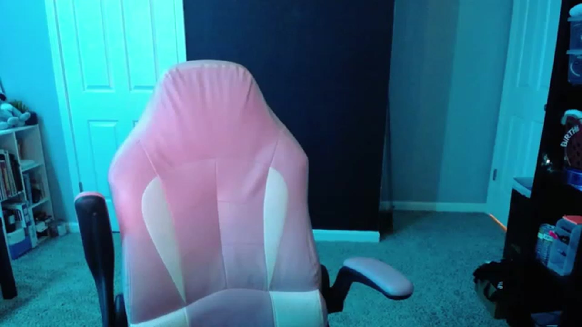 Gallery image thumbnail from MiahCalix's myfreecams stream on, 05/21/2023, 08:36 image 18 of 20