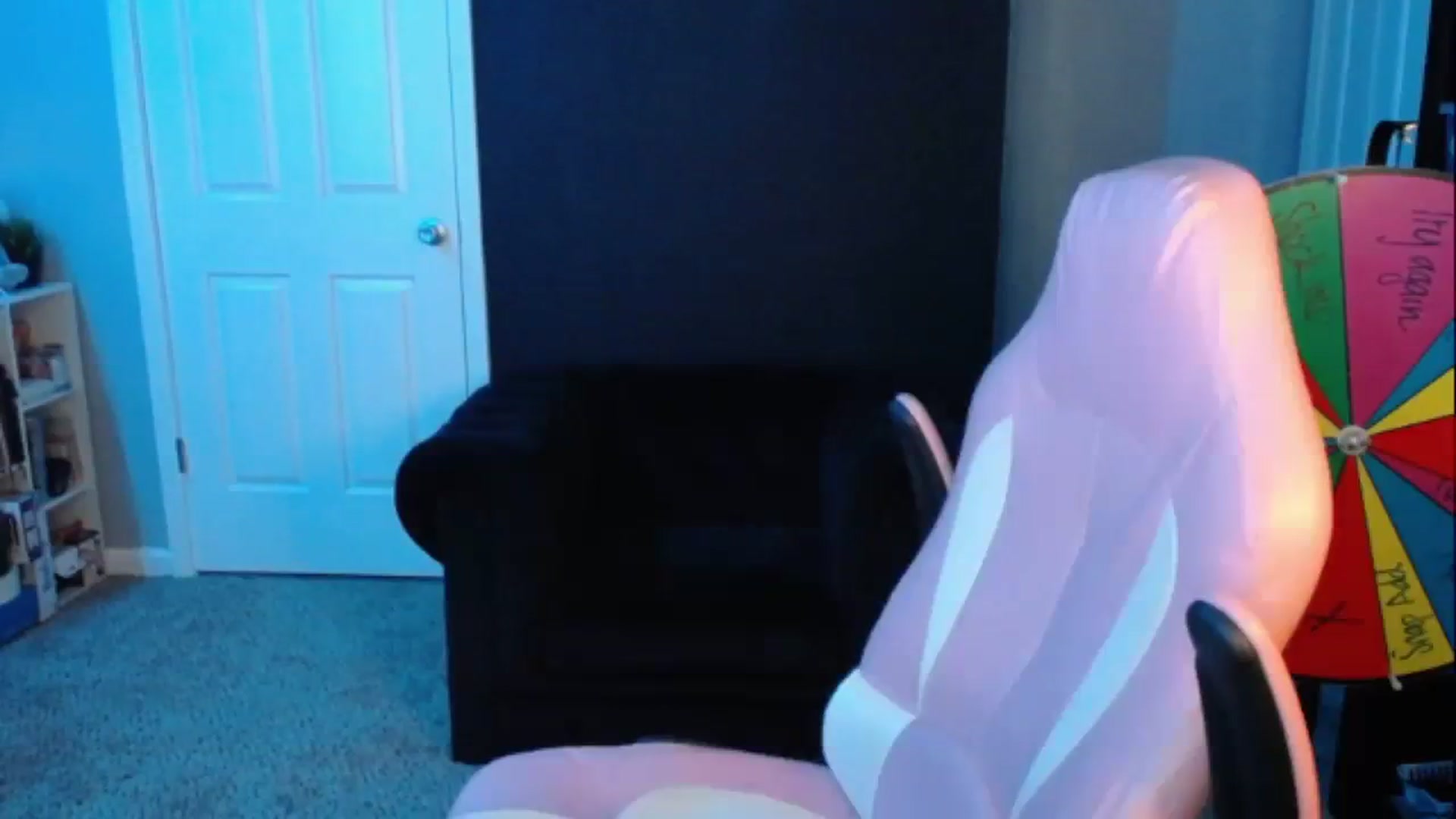 Gallery image thumbnail from MiahCalix's myfreecams stream on, 09/06/2023, 24:01 image 8 of 20