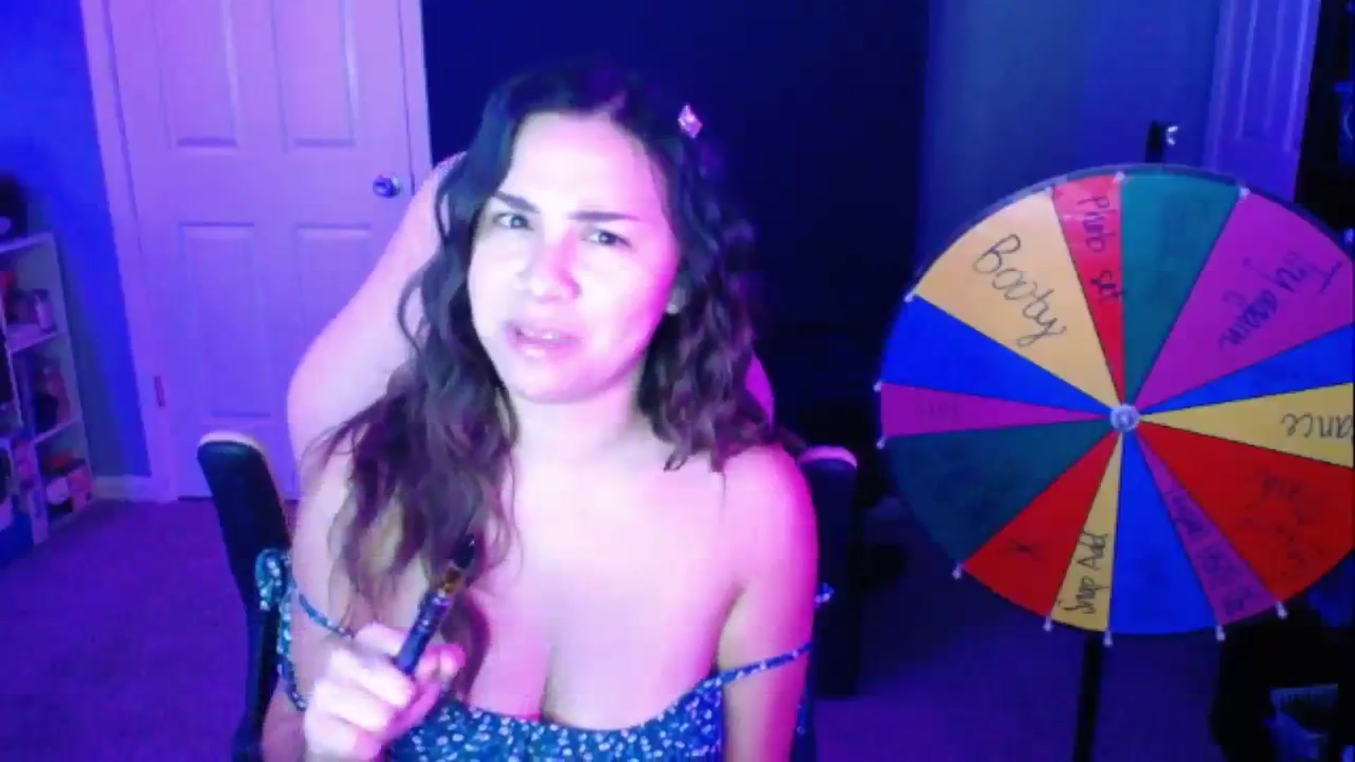 Gallery image thumbnail from MiahCalix's myfreecams stream on, 09/14/2023, 24:01 image 19 of 20