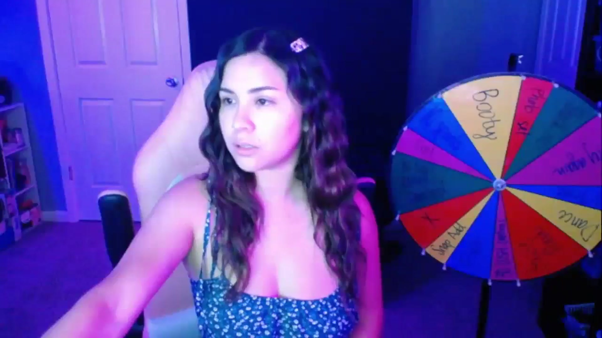 Gallery image thumbnail from MiahCalix's myfreecams stream on, 09/14/2023, 24:01 image 7 of 20