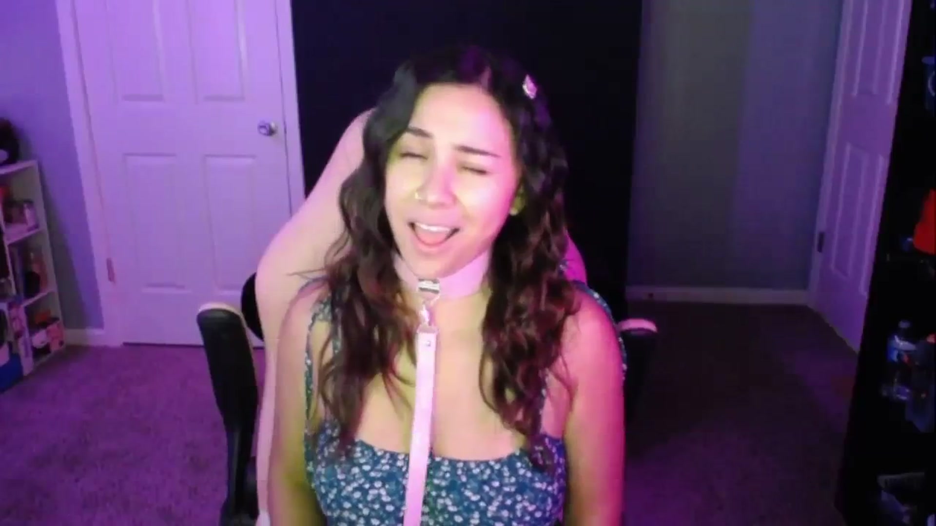 Gallery image thumbnail from MiahCalix's myfreecams stream on, 09/14/2023, 24:01 image 3 of 20