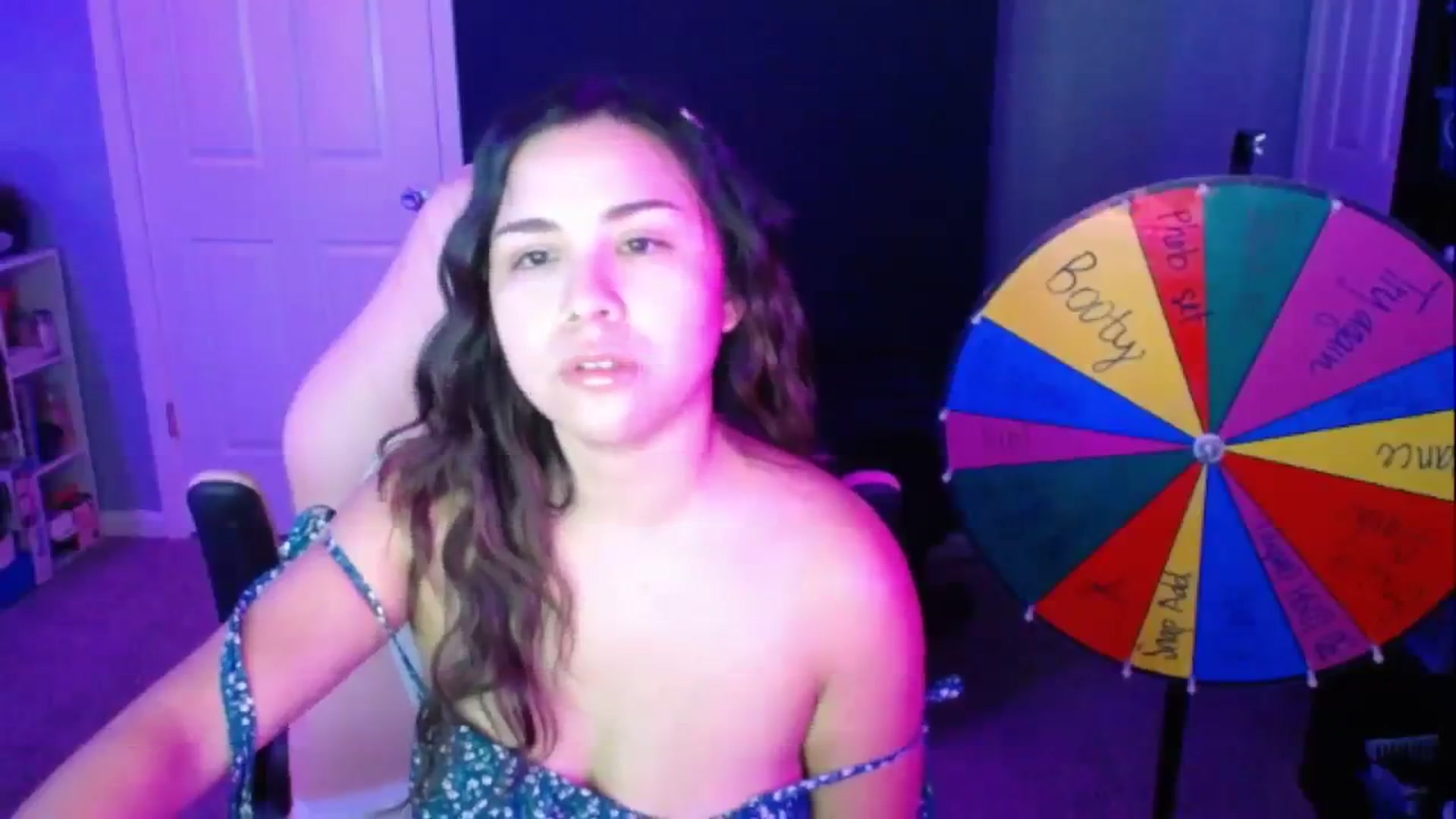 Gallery image thumbnail from MiahCalix's myfreecams stream on, 09/14/2023, 24:01 image 18 of 20