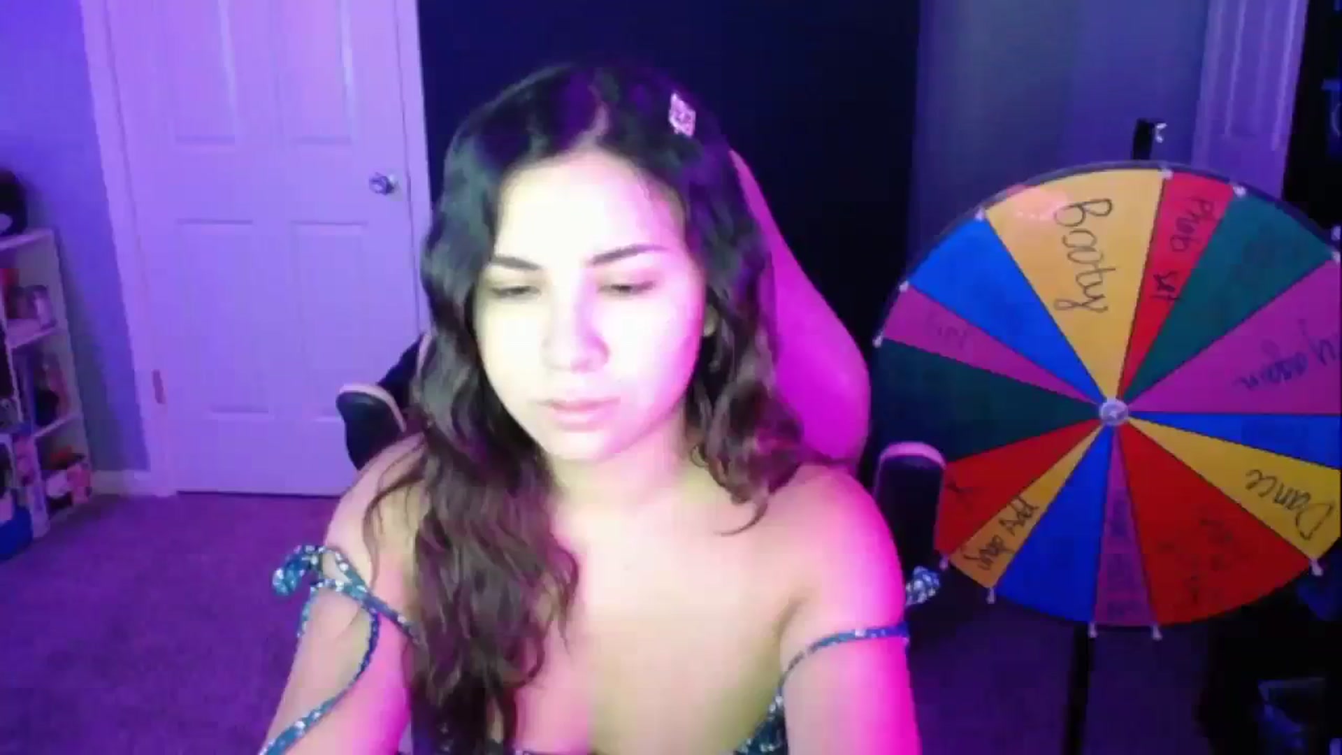 Gallery image thumbnail from MiahCalix's myfreecams stream on, 09/14/2023, 24:01 image 12 of 20