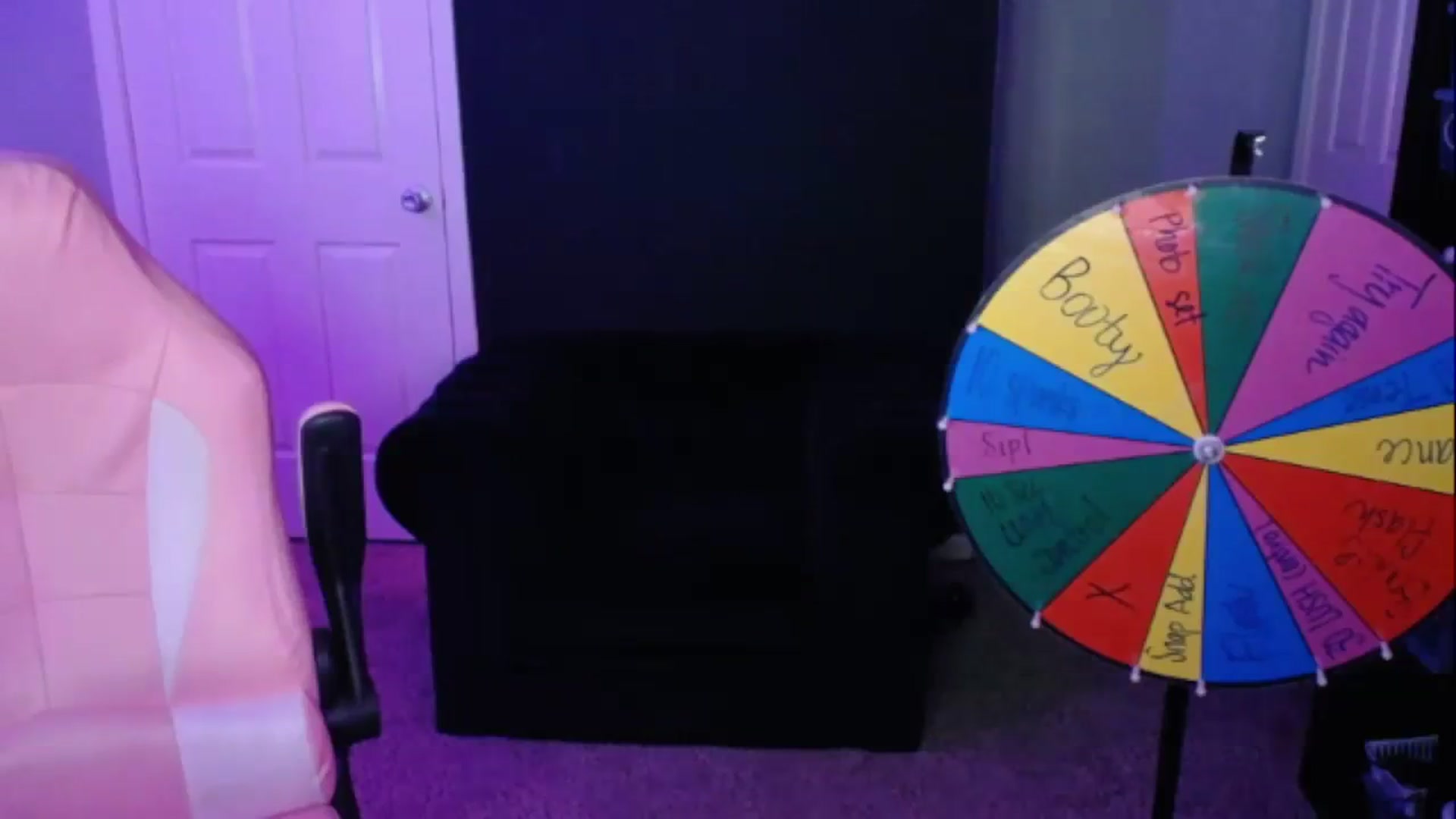 Gallery image thumbnail from MiahCalix's myfreecams stream on, 09/14/2023, 24:01 image 15 of 20