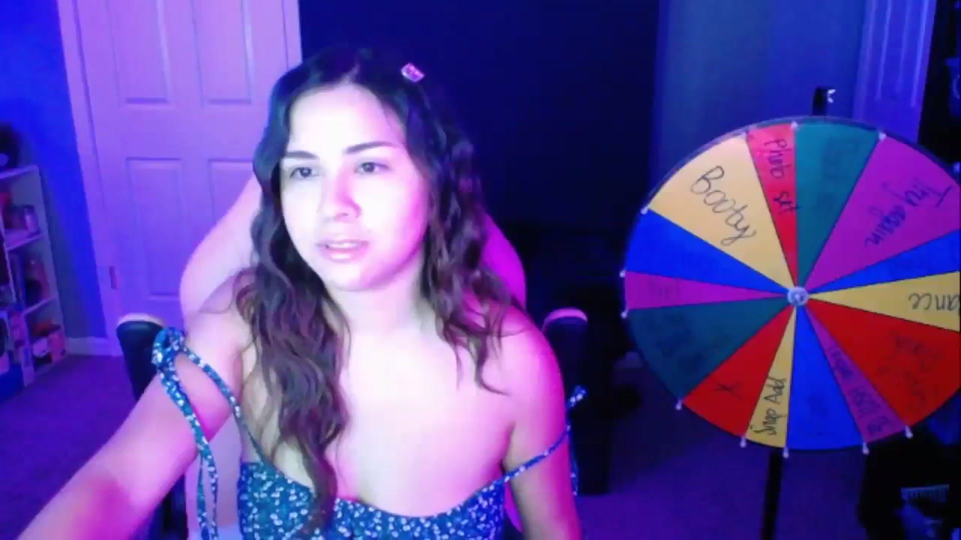 Gallery image thumbnail from MiahCalix's myfreecams stream on, 09/14/2023, 24:01 image 20 of 20