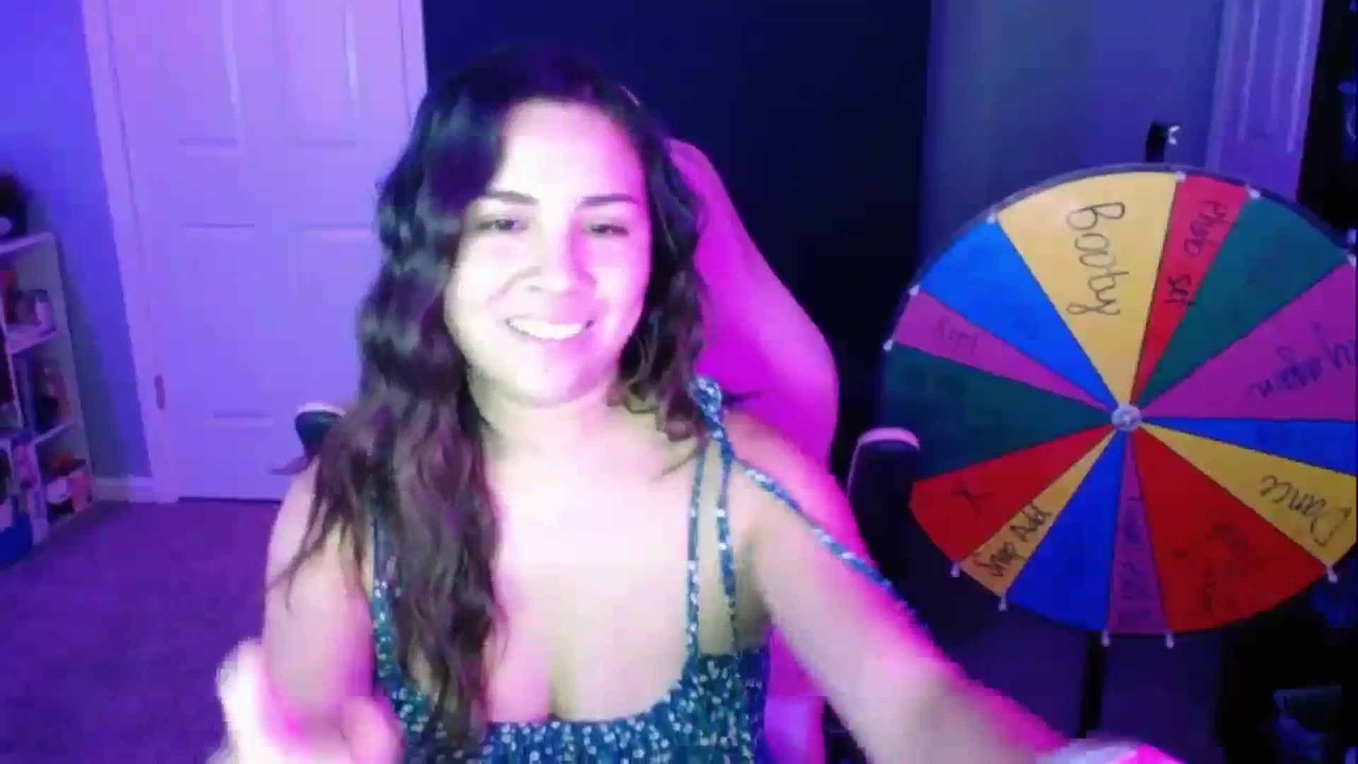 Gallery image thumbnail from MiahCalix's myfreecams stream on, 09/14/2023, 24:01 image 11 of 20