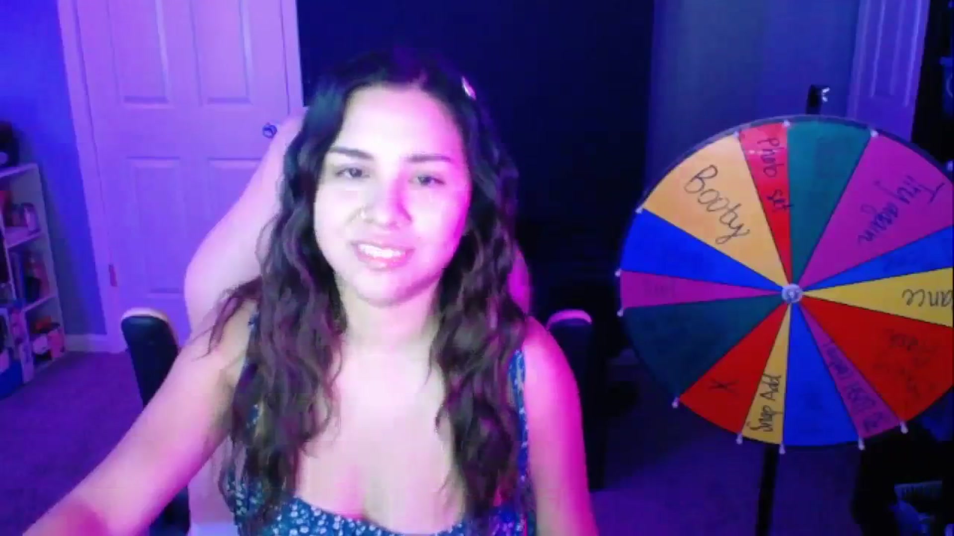 Gallery image thumbnail from MiahCalix's myfreecams stream on, 09/14/2023, 24:01 image 17 of 20