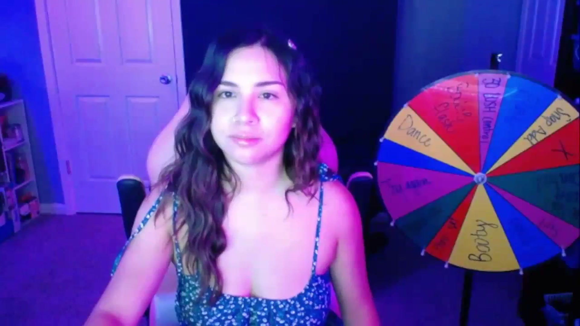 Gallery image thumbnail from MiahCalix's myfreecams stream on, 09/14/2023, 24:56 image 16 of 20