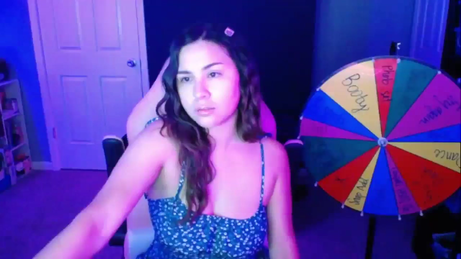 Gallery image thumbnail from MiahCalix's myfreecams stream on, 09/14/2023, 24:56 image 11 of 20