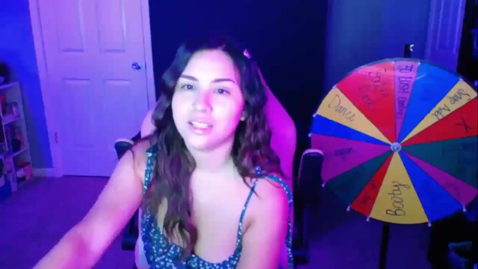 Gallery image thumbnail from MiahCalix's myfreecams stream on, 09/14/2023, 24:56 image 19 of 20
