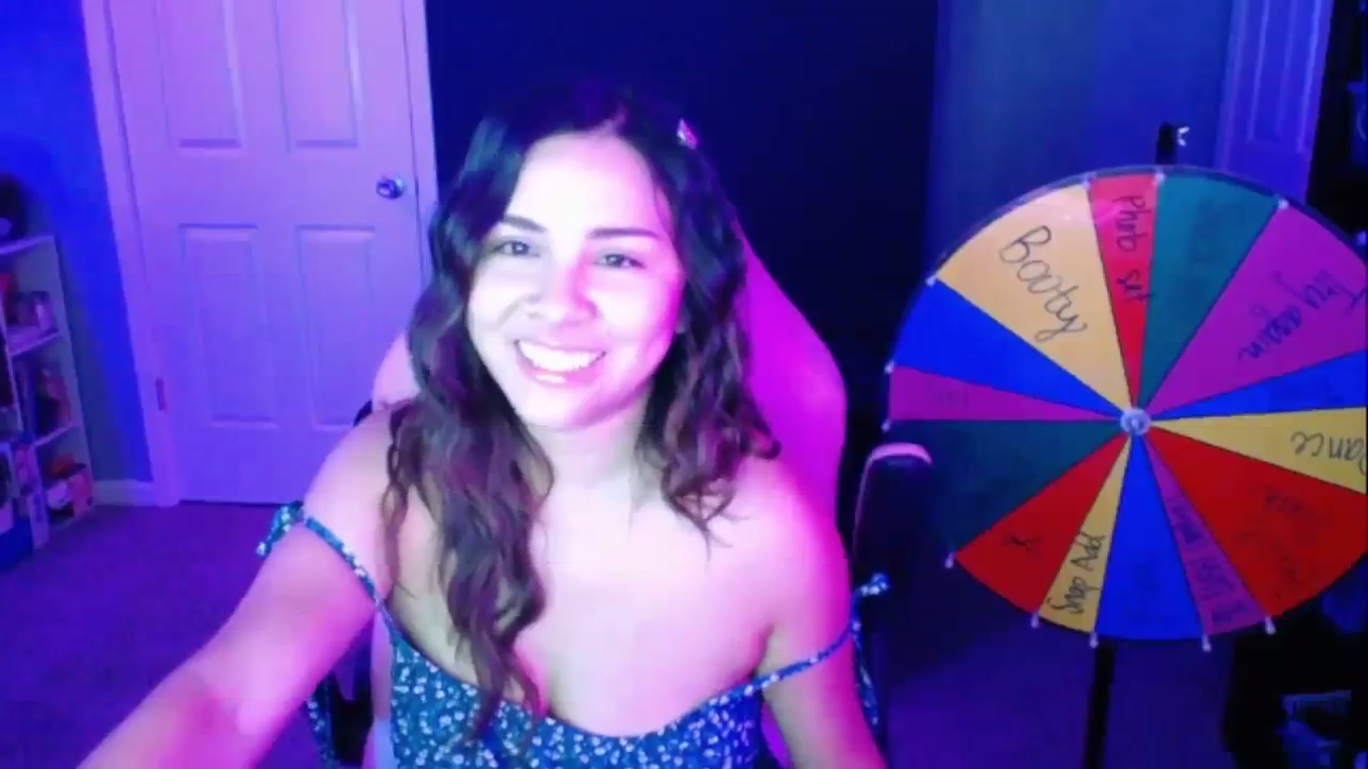 Gallery image thumbnail from MiahCalix's myfreecams stream on, 09/14/2023, 24:56 image 7 of 20