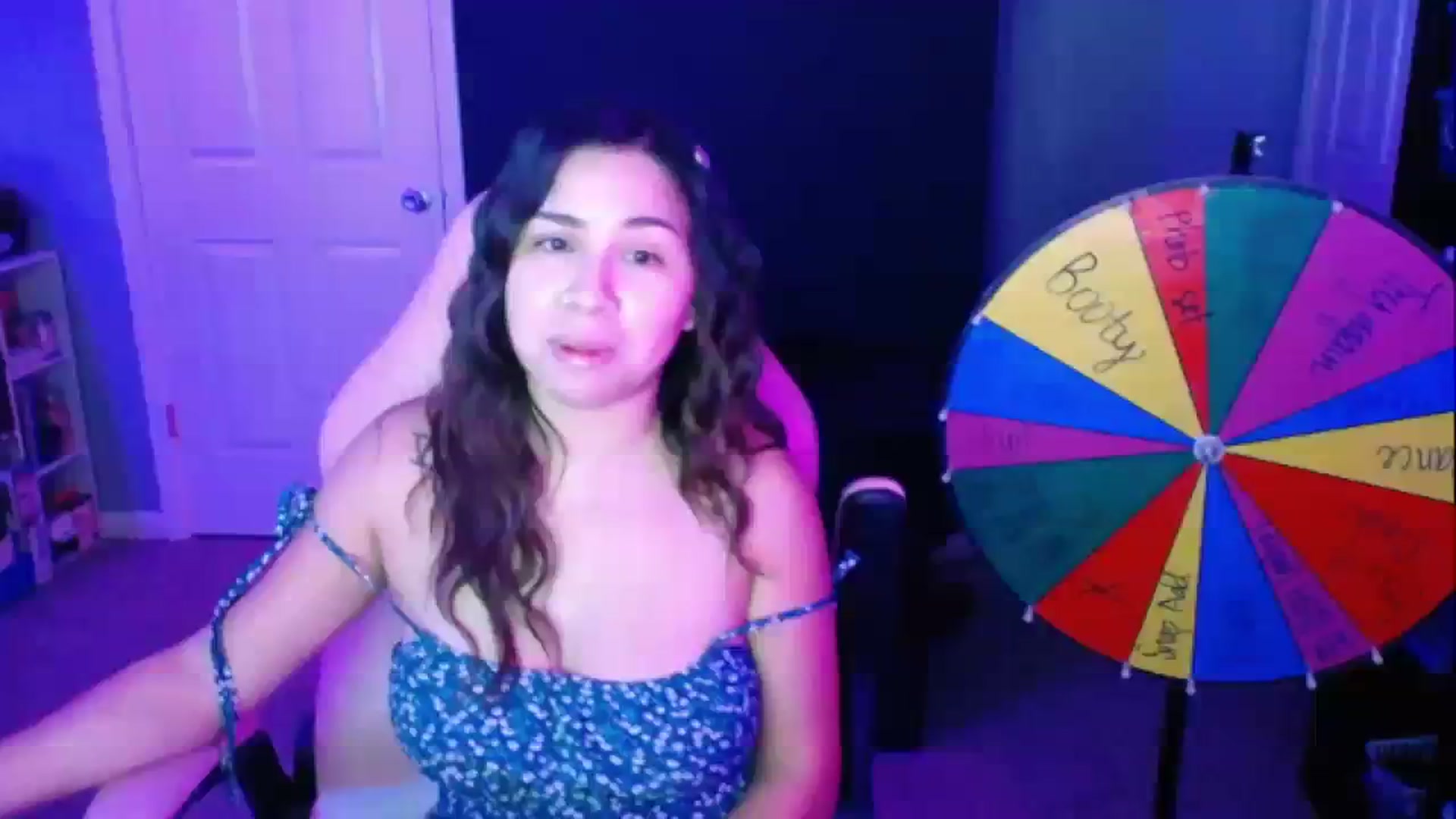 Gallery image thumbnail from MiahCalix's myfreecams stream on, 09/14/2023, 24:56 image 1 of 20