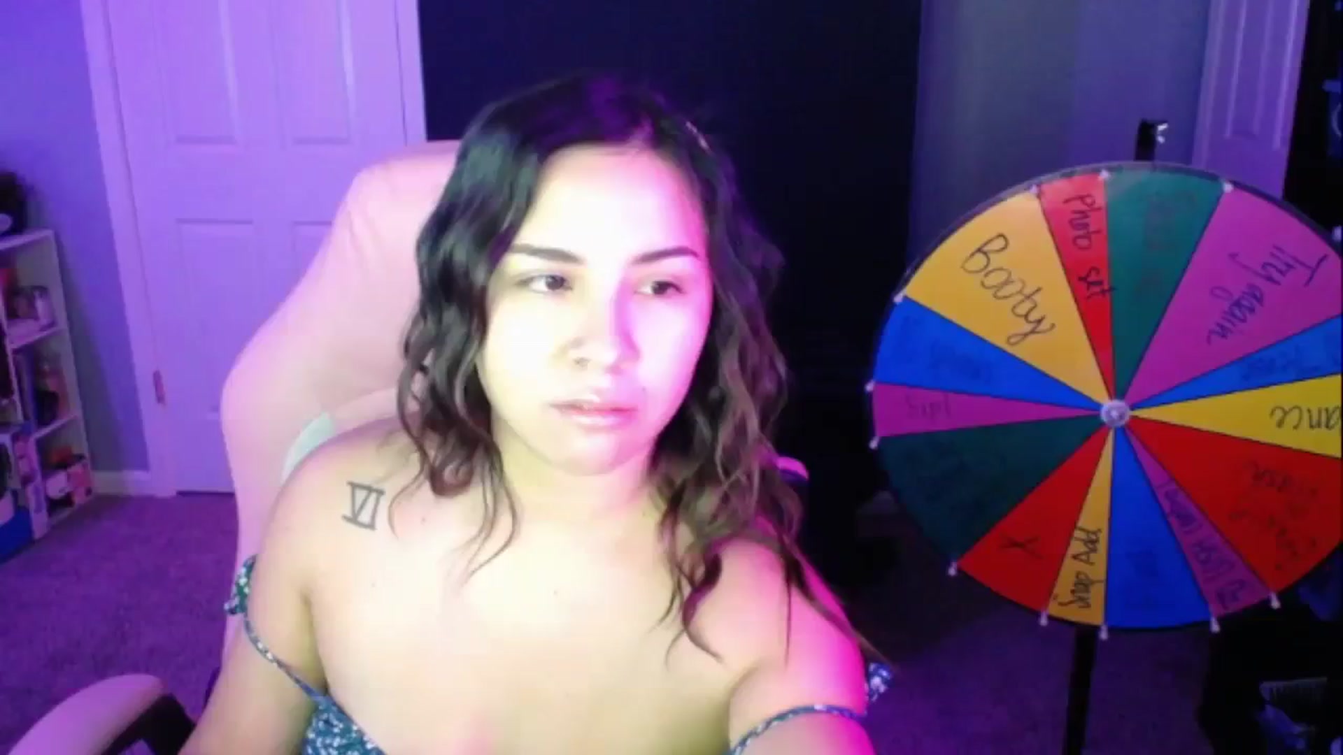 Gallery image thumbnail from MiahCalix's myfreecams stream on, 09/14/2023, 24:56 image 4 of 20