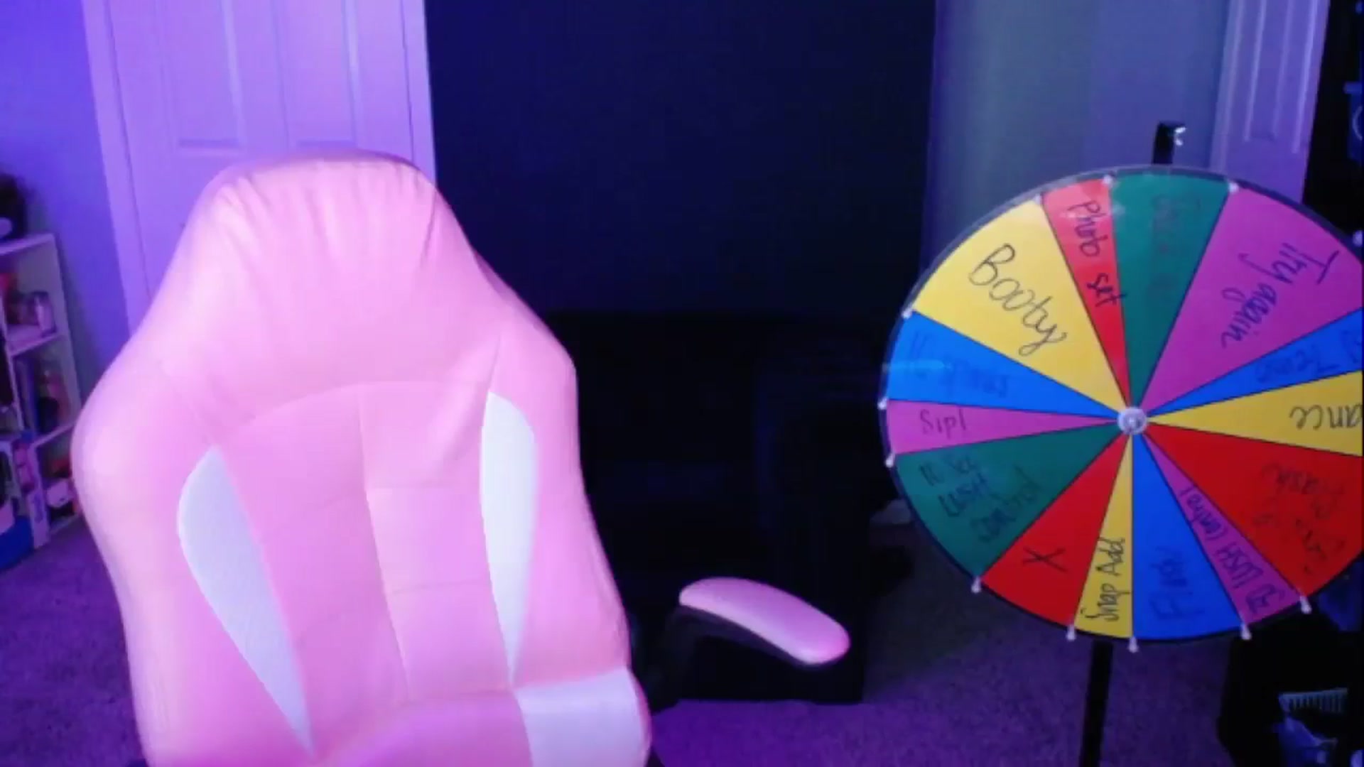 Gallery image thumbnail from MiahCalix's myfreecams stream on, 09/14/2023, 24:56 image 3 of 20