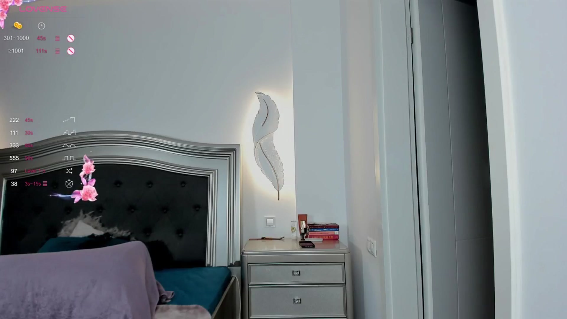 Gallery image thumbnail from MiamiLuxe's myfreecams stream on, 10/18/2025, 17:29 image 16 of 20