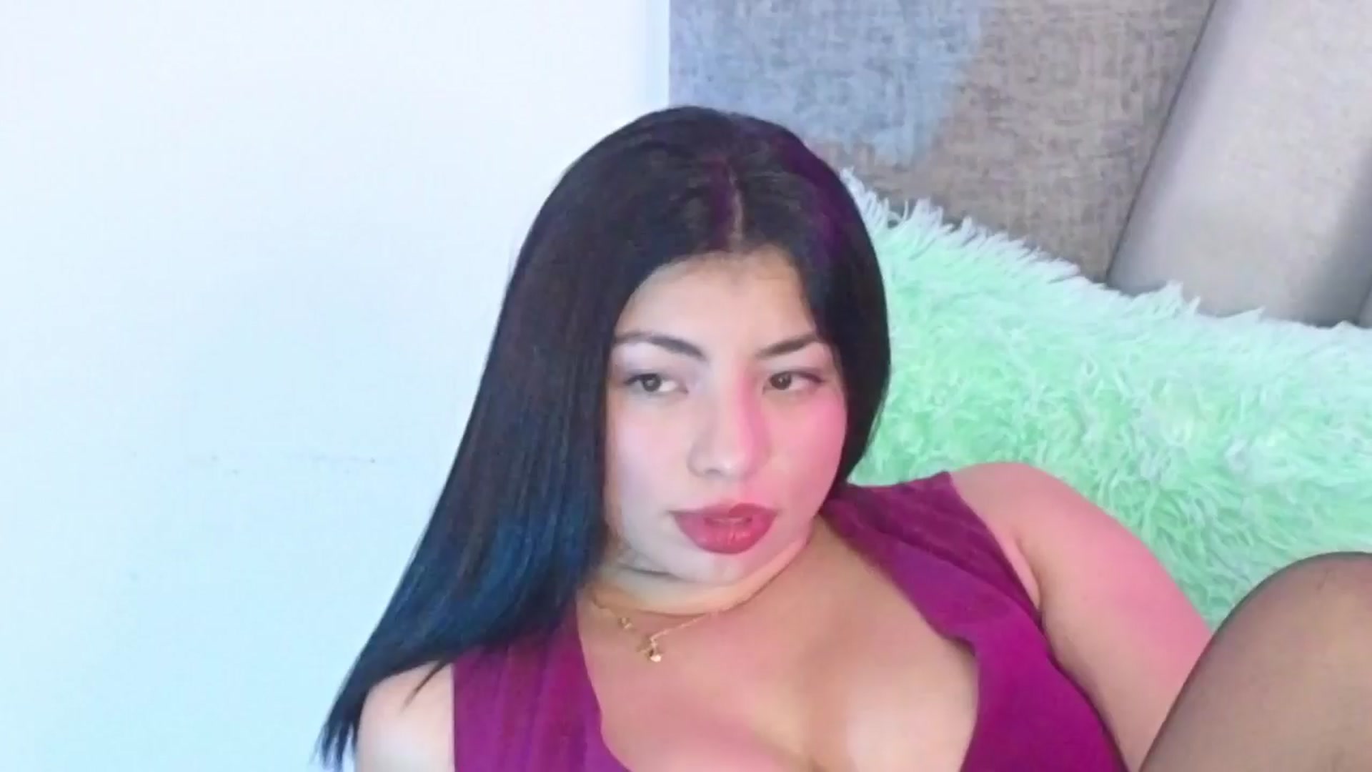 Gallery image thumbnail from Miaparkers's myfreecams stream on, 04/14/2024, 19:22 image 3 of 20