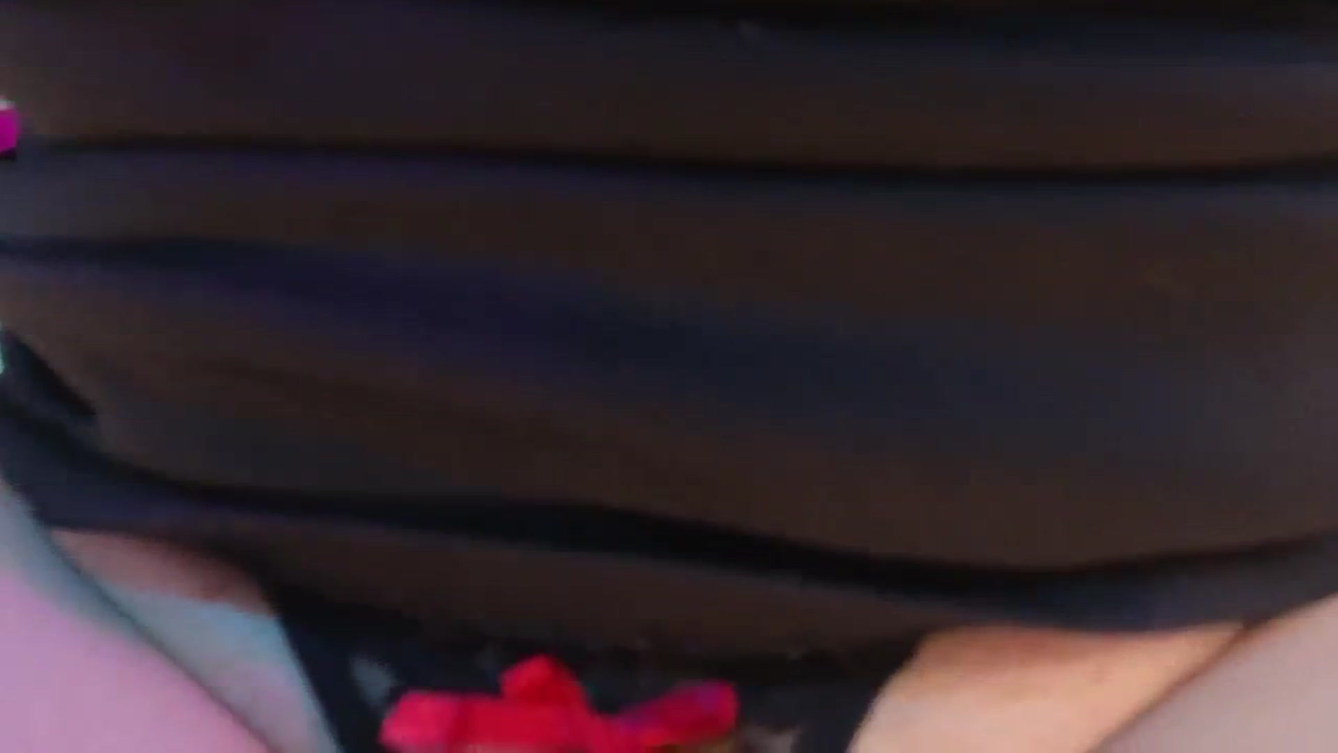 Gallery image thumbnail from Miaparkers's myfreecams stream on, 04/22/2024, 24:01 image 14 of 20