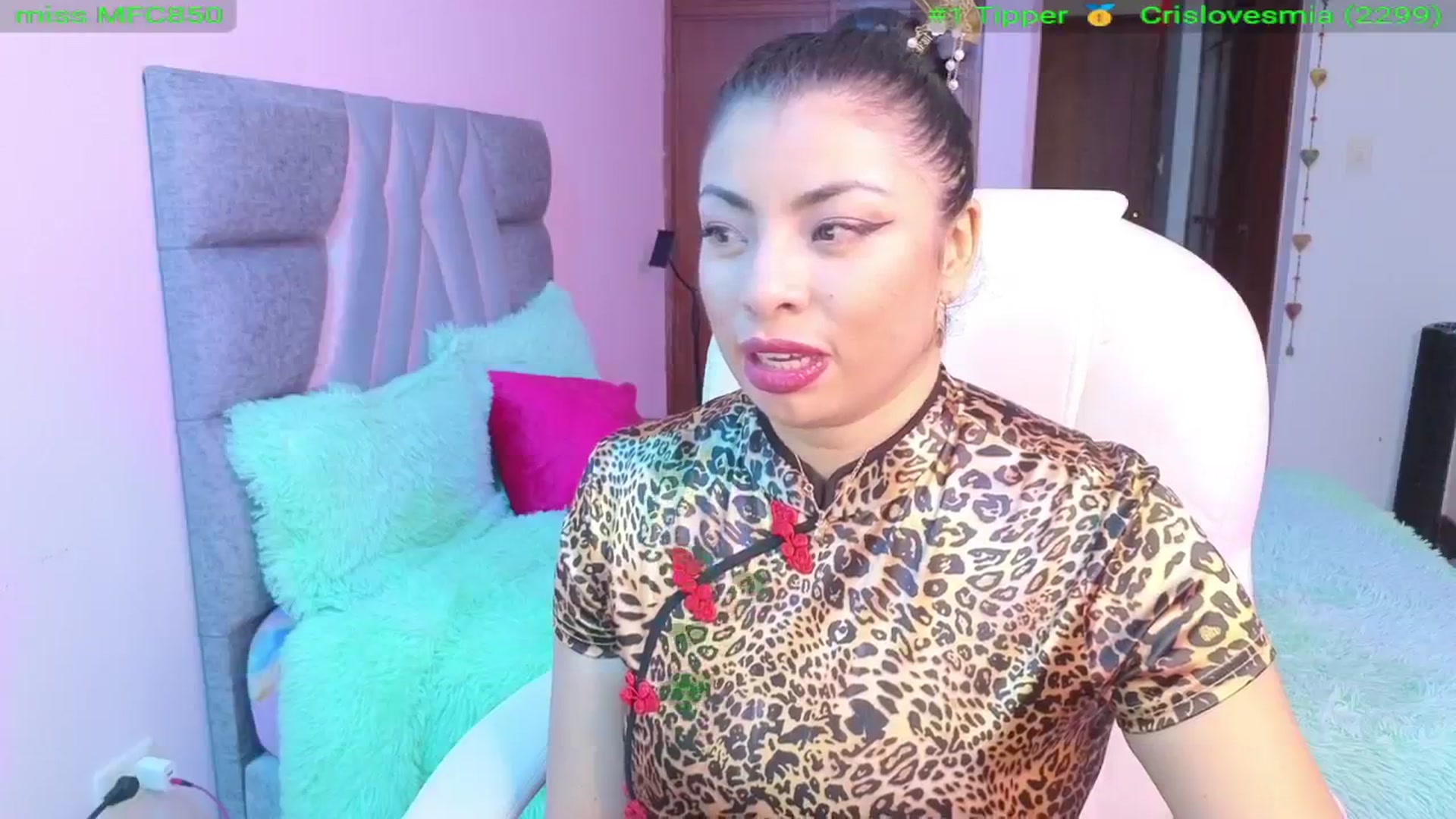 Gallery image thumbnail from Miaparkers's myfreecams stream on, 04/27/2024, 23:19 image 4 of 20