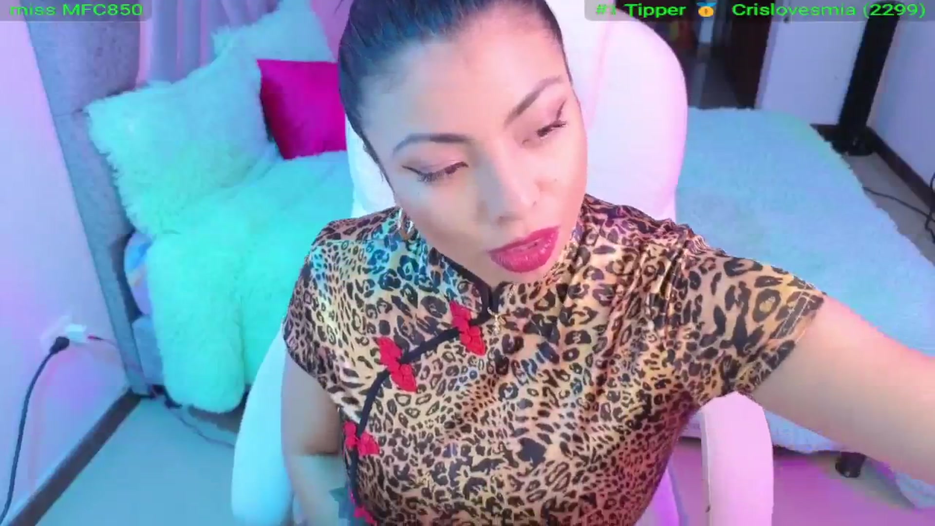 Gallery image thumbnail from Miaparkers's myfreecams stream on, 04/27/2024, 23:19 image 8 of 20
