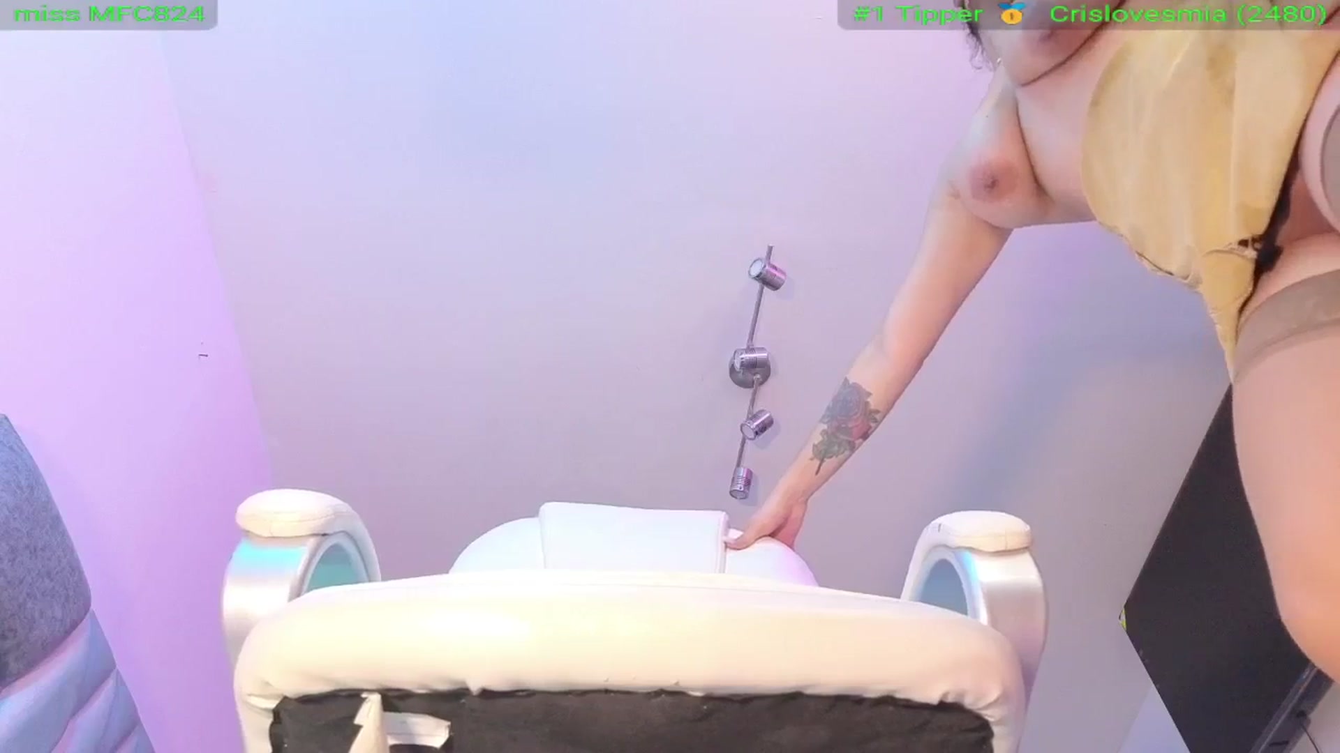 Gallery image thumbnail from Miaparkers's myfreecams stream on, 04/27/2024, 23:50 image 9 of 20