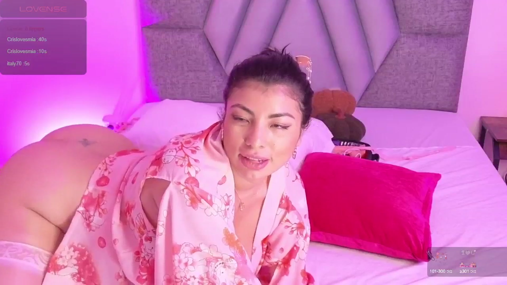 Gallery image thumbnail from Miaparkers's myfreecams stream on, 05/25/2024, 18:32 image 17 of 20