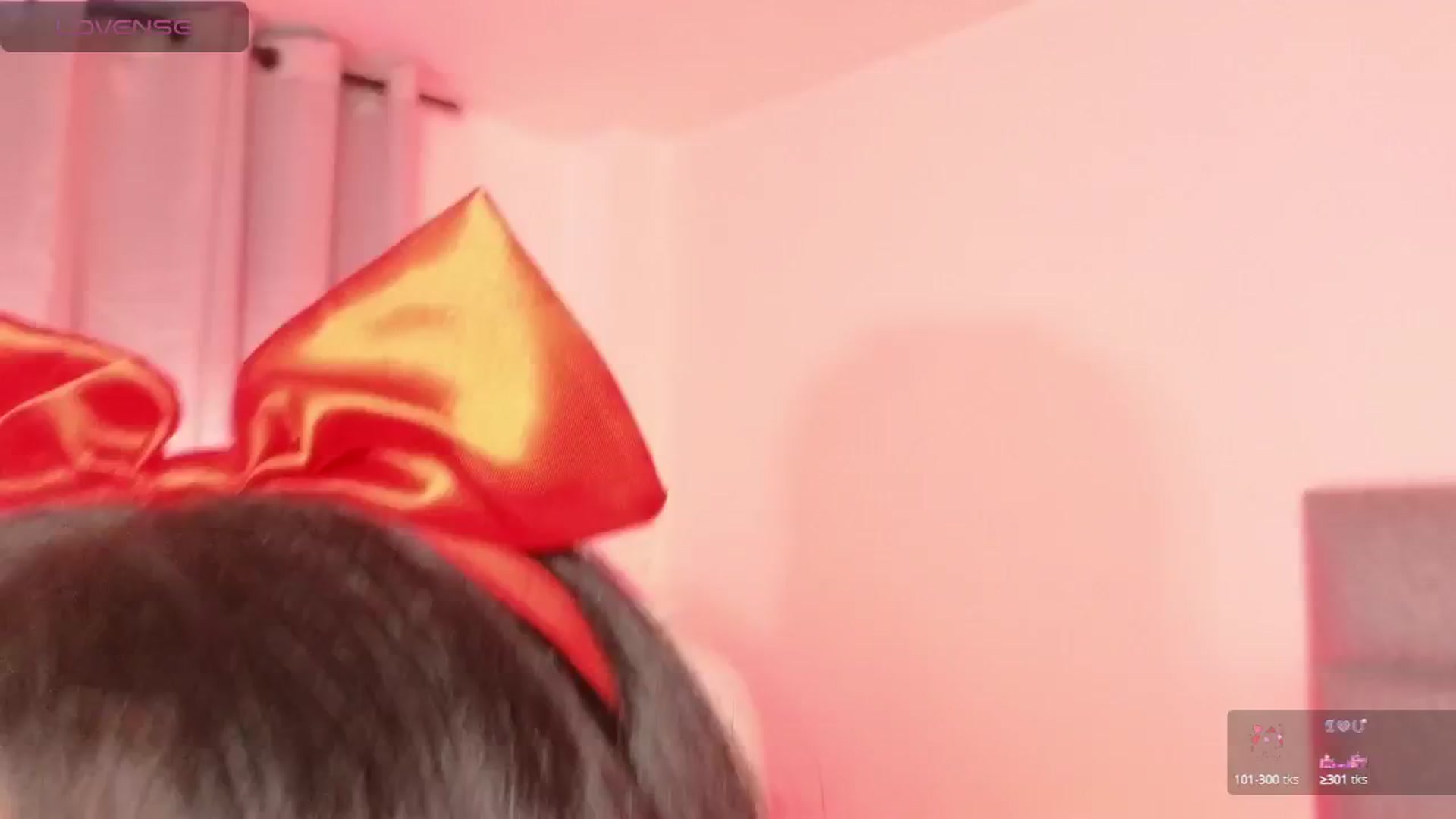 Gallery image thumbnail from Miaparkers's myfreecams stream on, 05/28/2024, 24:04 image 8 of 20