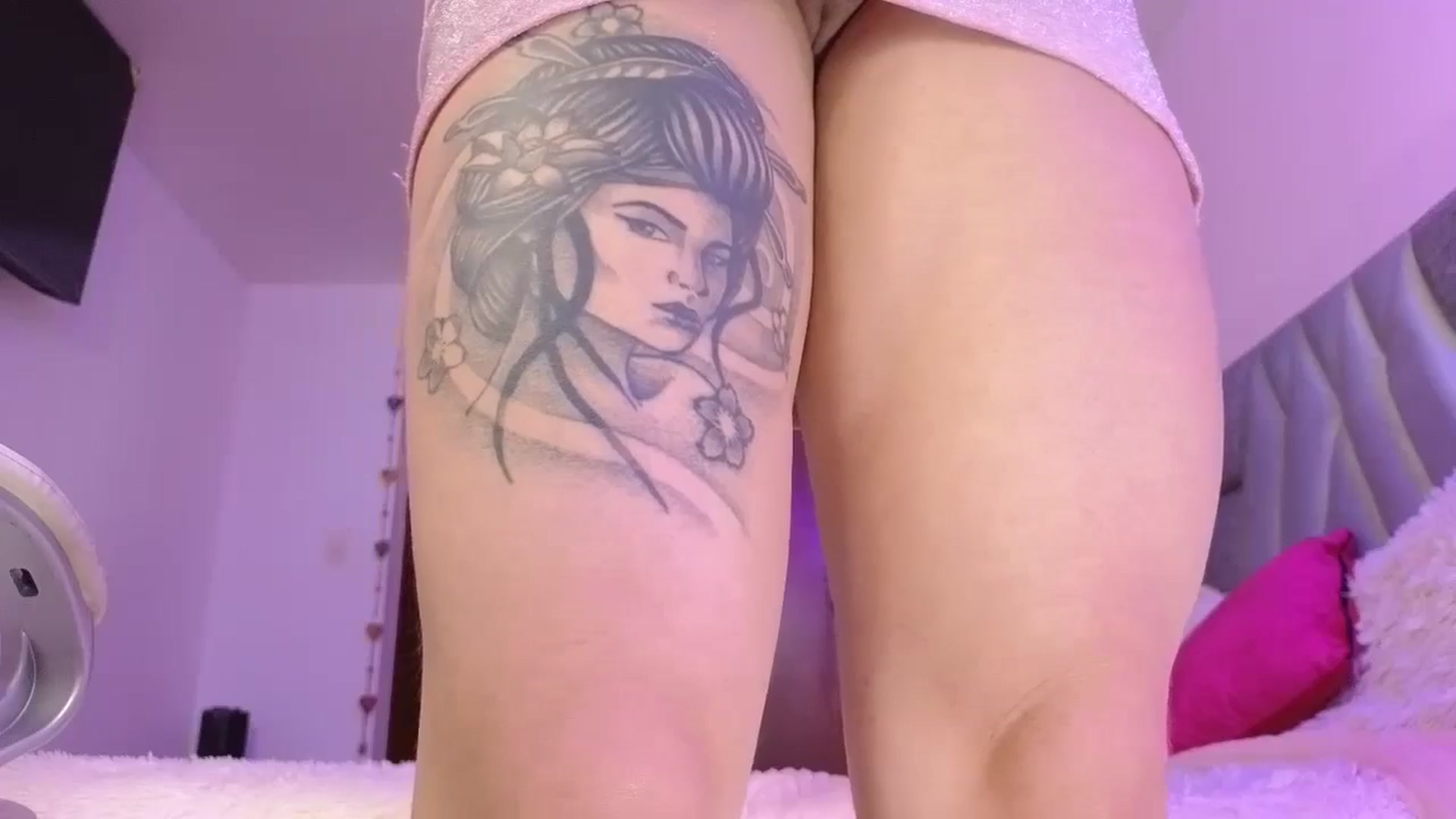 Gallery image thumbnail from Miaparkers's myfreecams stream on, 06/15/2024, 17:12 image 14 of 20