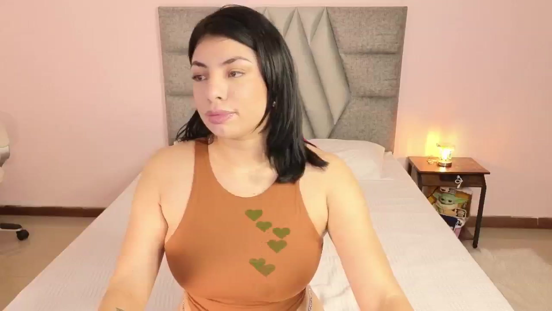 Gallery image thumbnail from Miaparkers's myfreecams stream on, 06/23/2024, 21:33 image 3 of 20