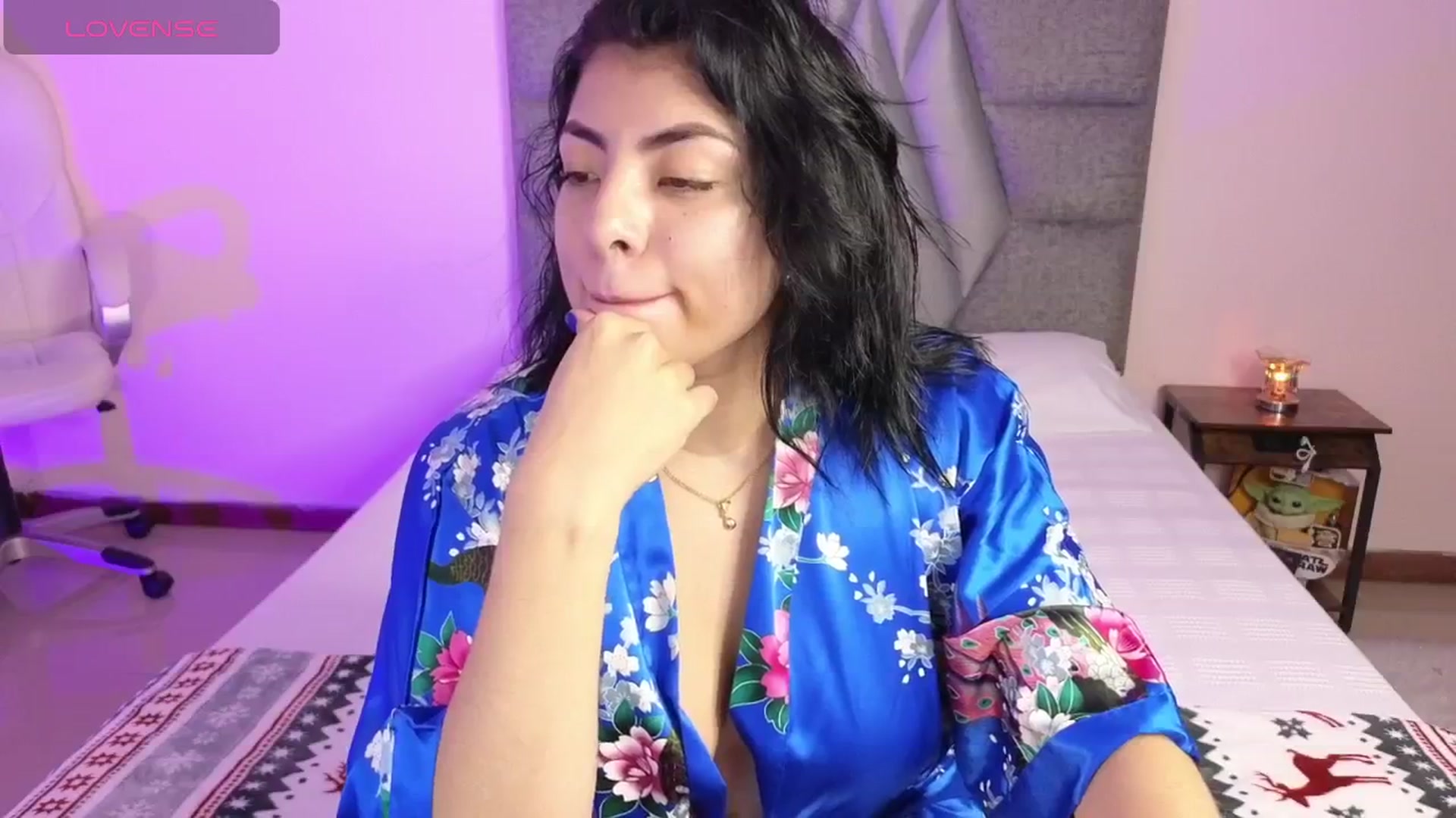 Gallery image thumbnail from Miaparkers's myfreecams stream on, 06/28/2024, 22:38 image 13 of 20