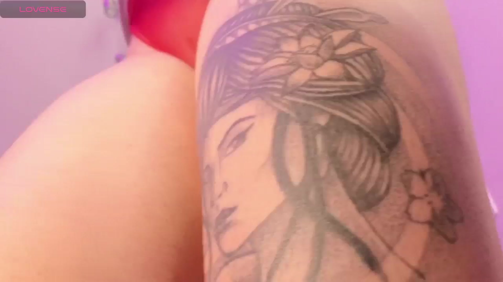 Gallery image thumbnail from Miaparkers's myfreecams stream on, 07/05/2024, 24:45 image 3 of 20