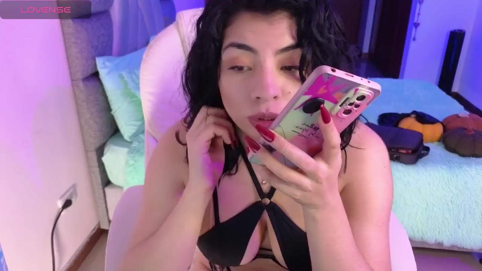 Gallery image thumbnail from Miaparkers's myfreecams stream on, 07/16/2024, 22:50 image 1 of 20