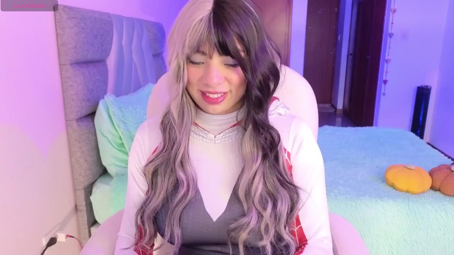 Gallery image thumbnail from Miaparkers's myfreecams stream on, 07/20/2024, 21:30 image 2 of 20