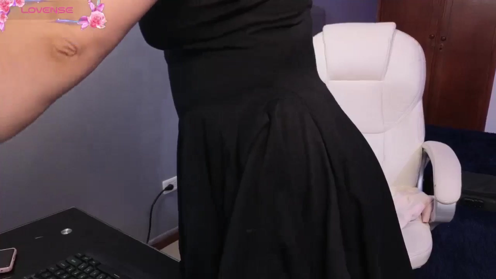 Gallery image thumbnail from Miaparkers's myfreecams stream on, 08/13/2024, 19:47 image 15 of 20