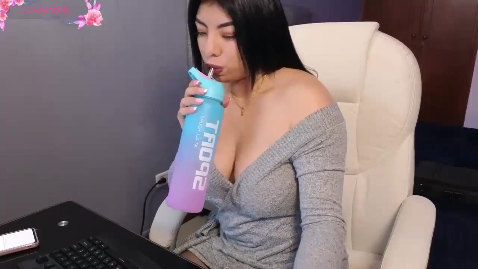 Gallery image thumbnail from Miaparkers's myfreecams stream on, 08/13/2024, 19:47 image 2 of 20