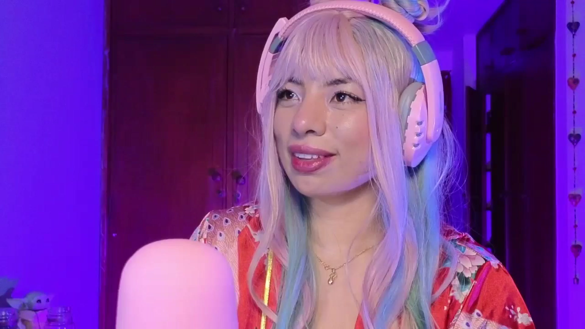 Gallery image thumbnail from Miaparkers's myfreecams stream on, 10/29/2024, 01:18 image 5 of 20