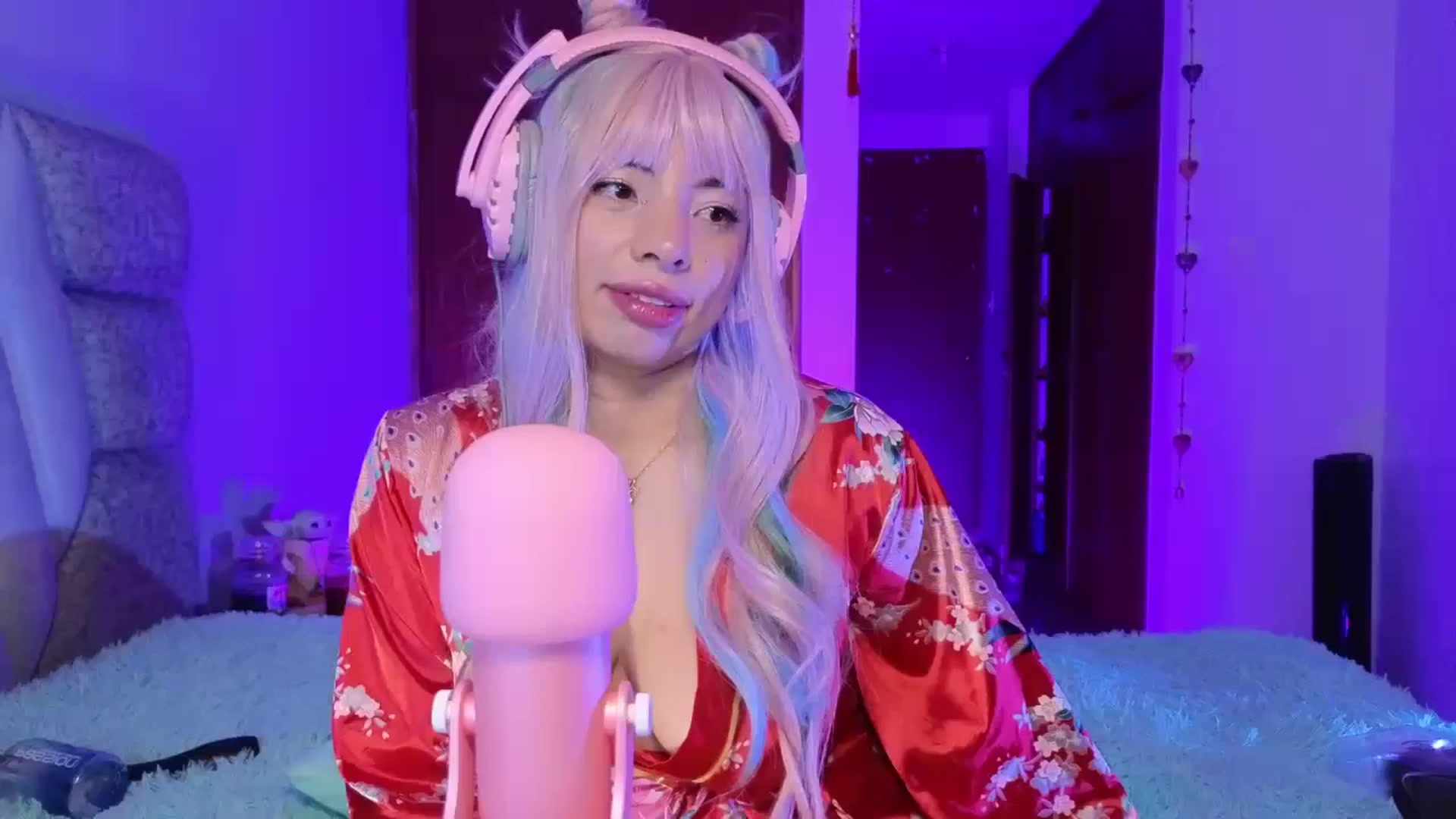 Gallery image thumbnail from Miaparkers's myfreecams stream on, 10/29/2024, 01:18 image 1 of 20
