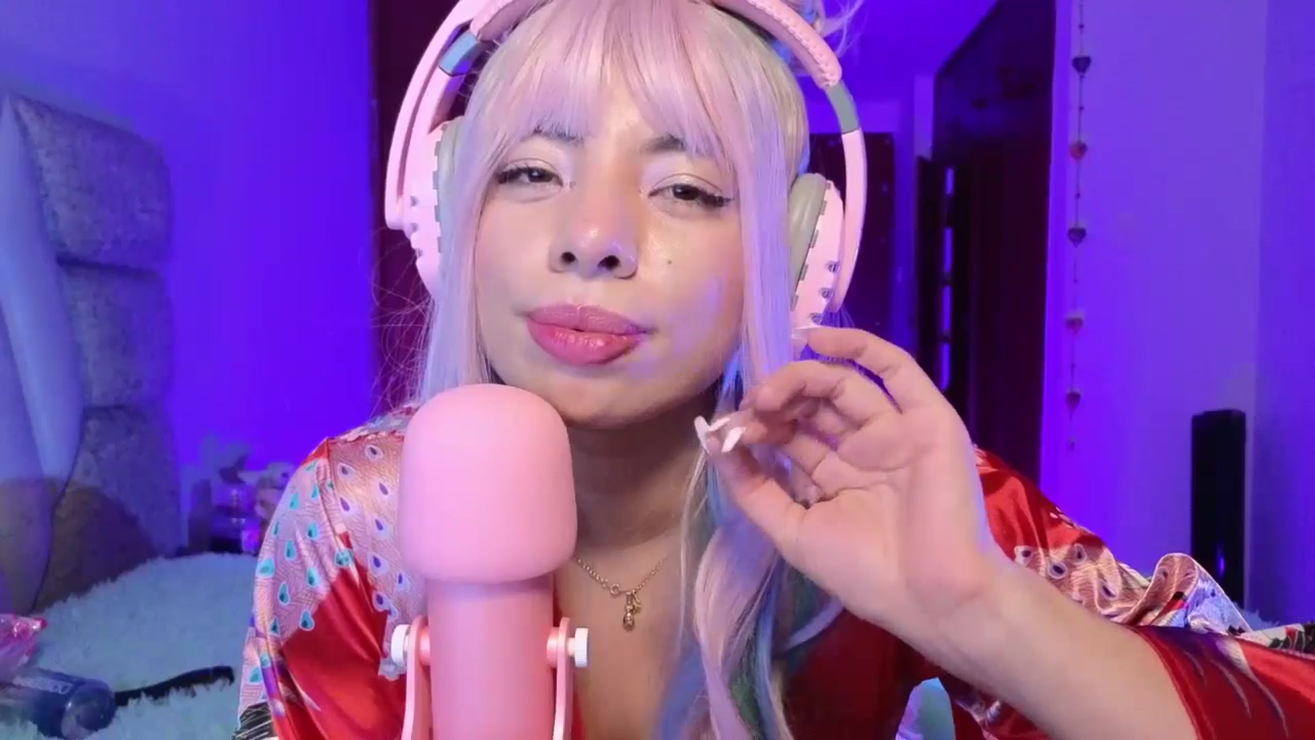 Gallery image thumbnail from Miaparkers's myfreecams stream on, 10/29/2024, 01:18 image 3 of 20