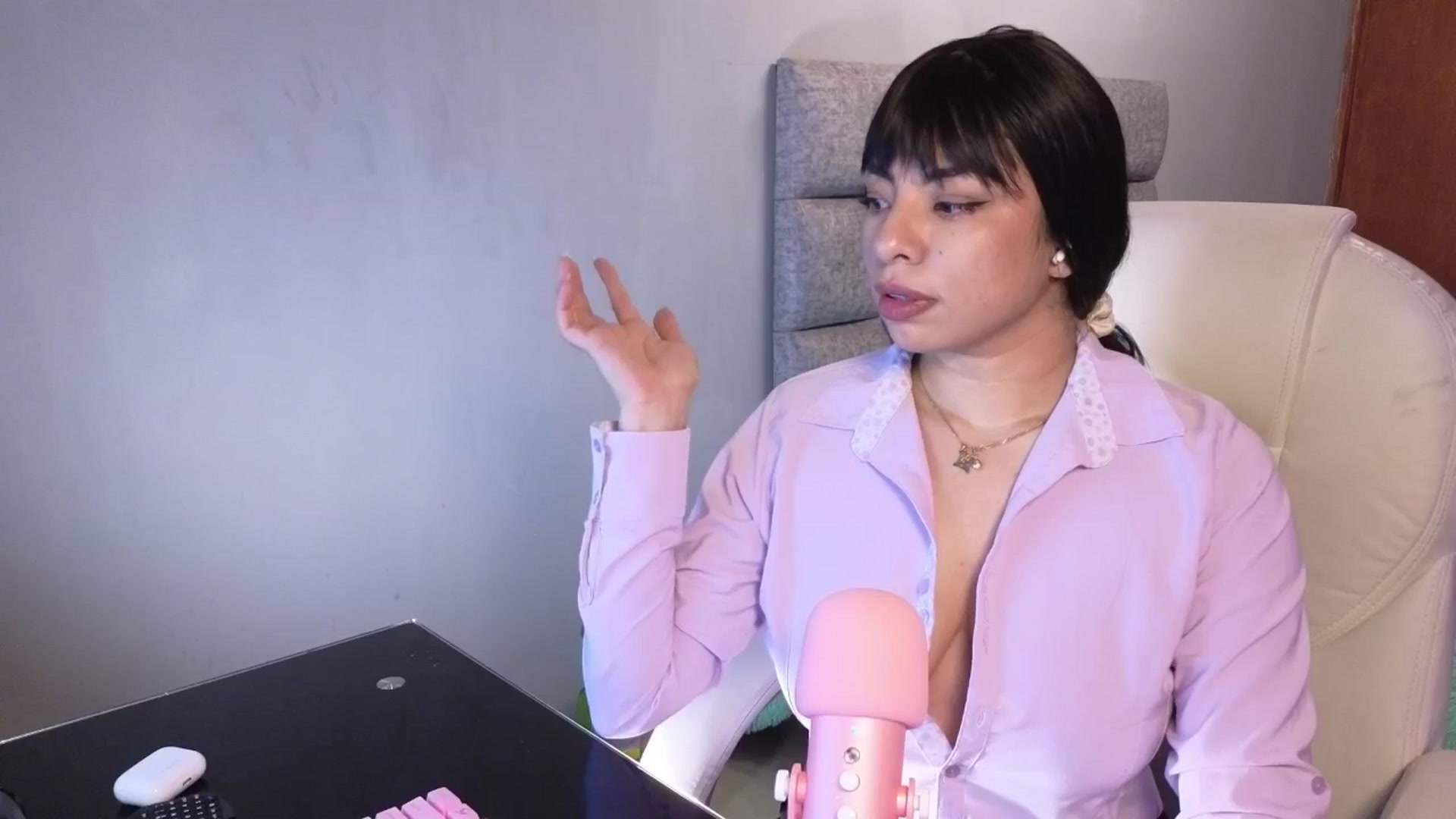 Gallery image thumbnail from Miaparkers's myfreecams stream on, 11/02/2024, 21:30 image 4 of 20