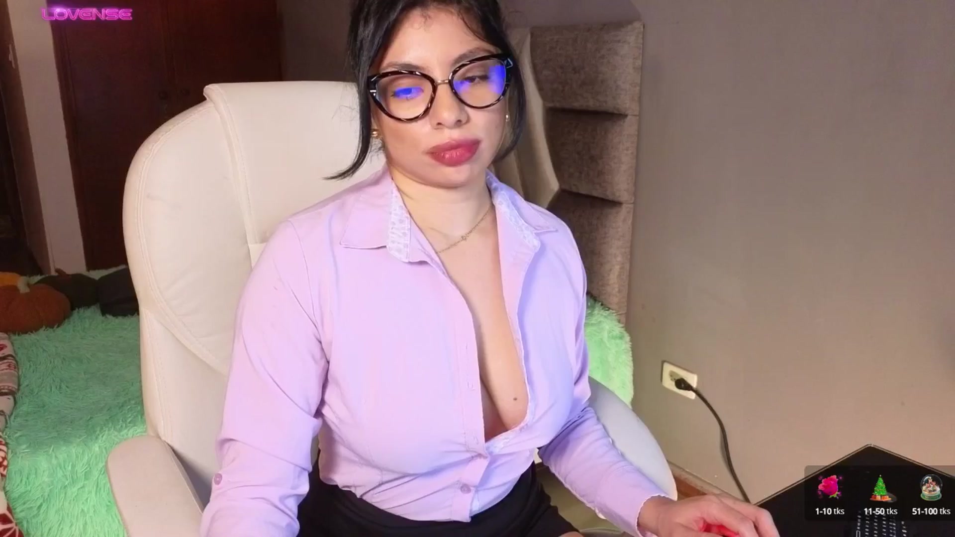 Gallery image thumbnail from Miaparkers's myfreecams stream on, 11/13/2024, 13:02 image 14 of 20
