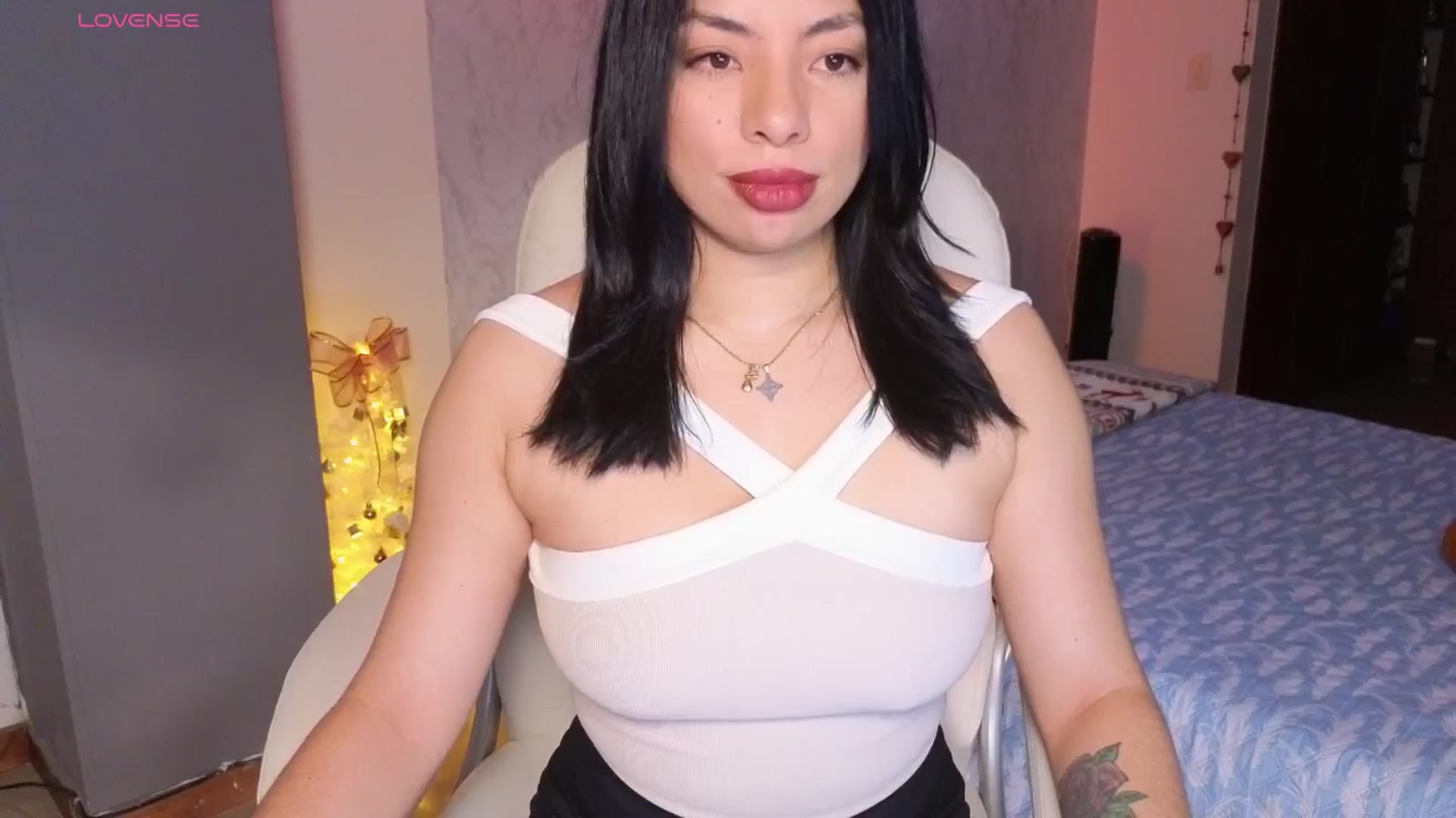 Gallery image thumbnail from Miaparkers's myfreecams stream on, 11/16/2024, 15:49 image 2 of 20