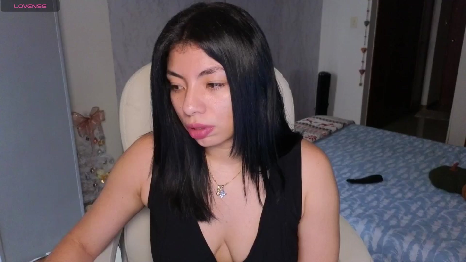 Gallery image thumbnail from Miaparkers's myfreecams stream on, 11/17/2024, 21:49 image 2 of 20