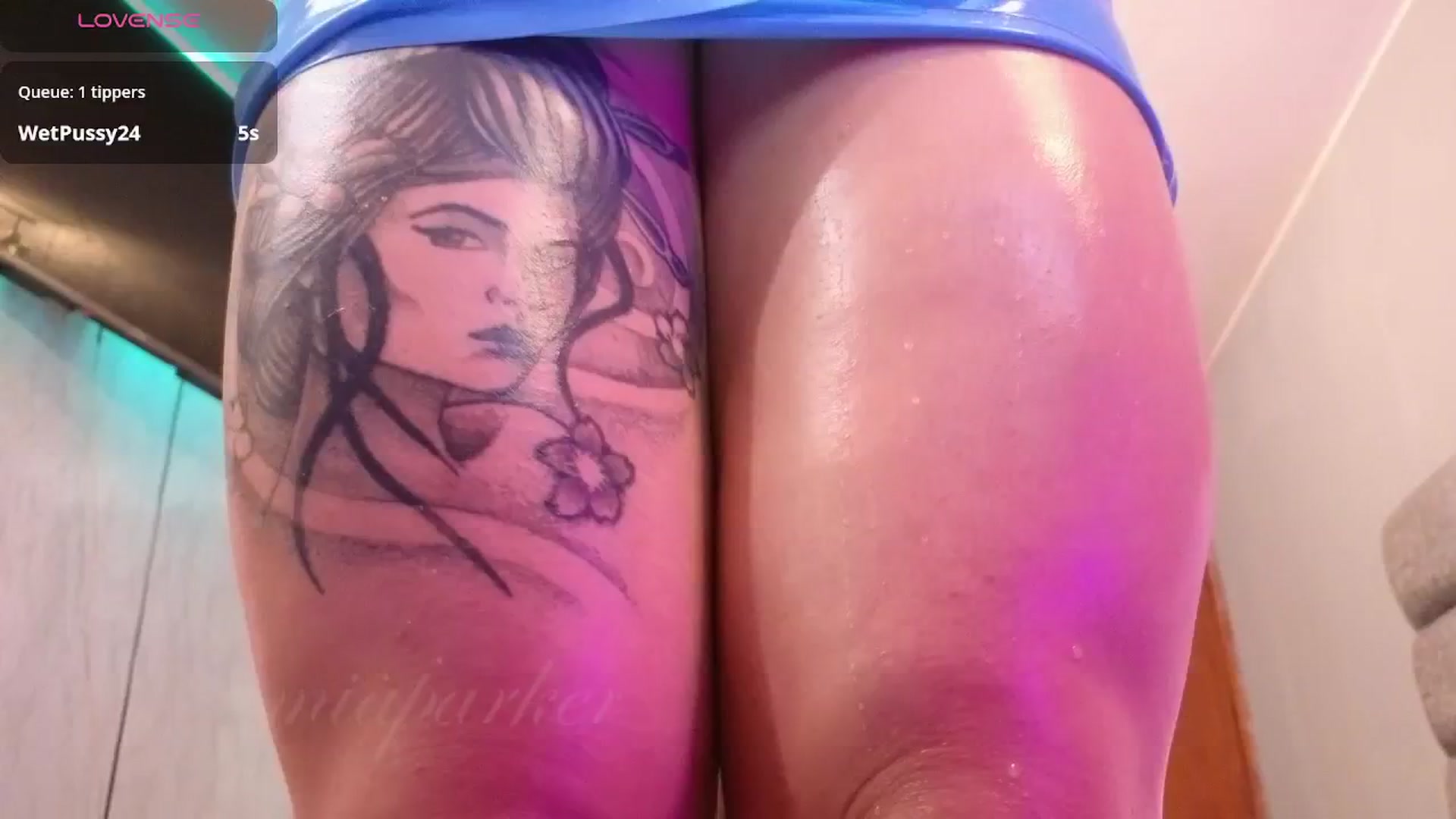 Gallery image thumbnail from Miaparkers's myfreecams stream on, 12/12/2024, 23:34 image 8 of 20