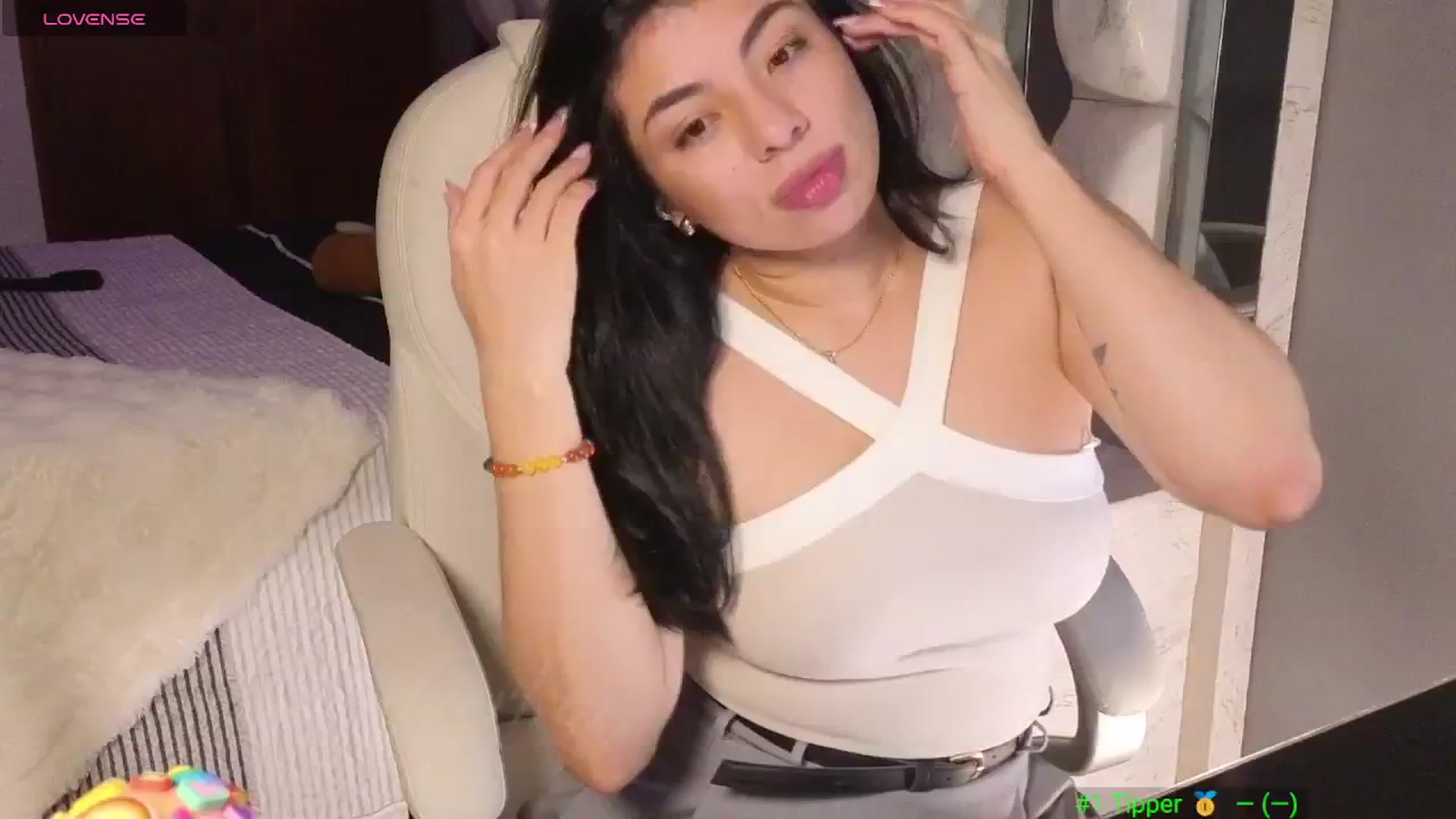 Gallery image thumbnail from Miaparkers's myfreecams stream on, 03/09/2025, 24:29 image 9 of 20